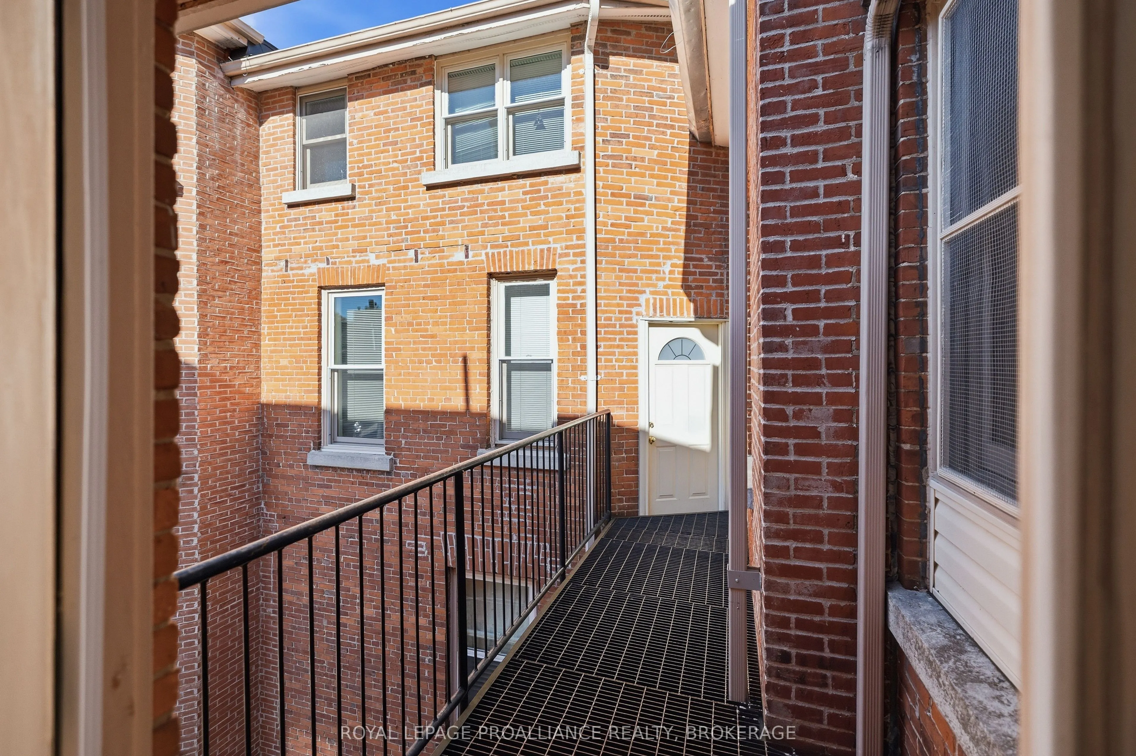 41 William Street #2