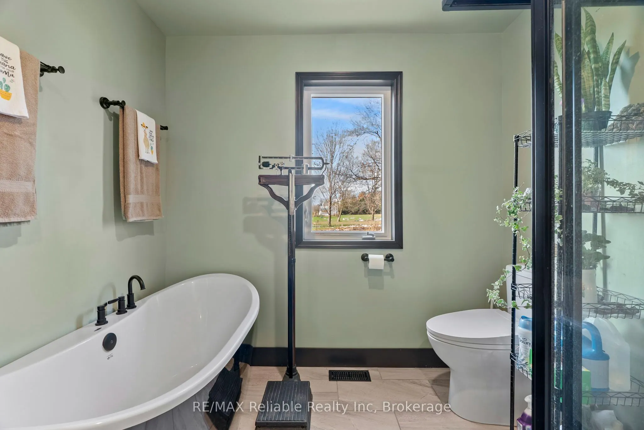 43841 Cranbrook Road