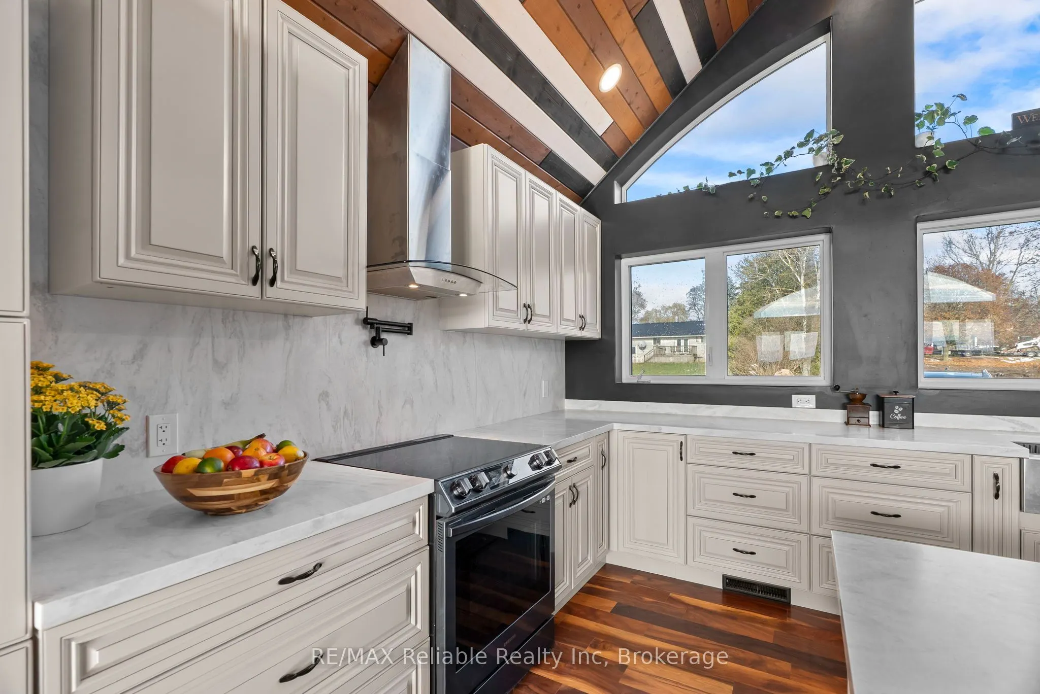 43841 Cranbrook Road