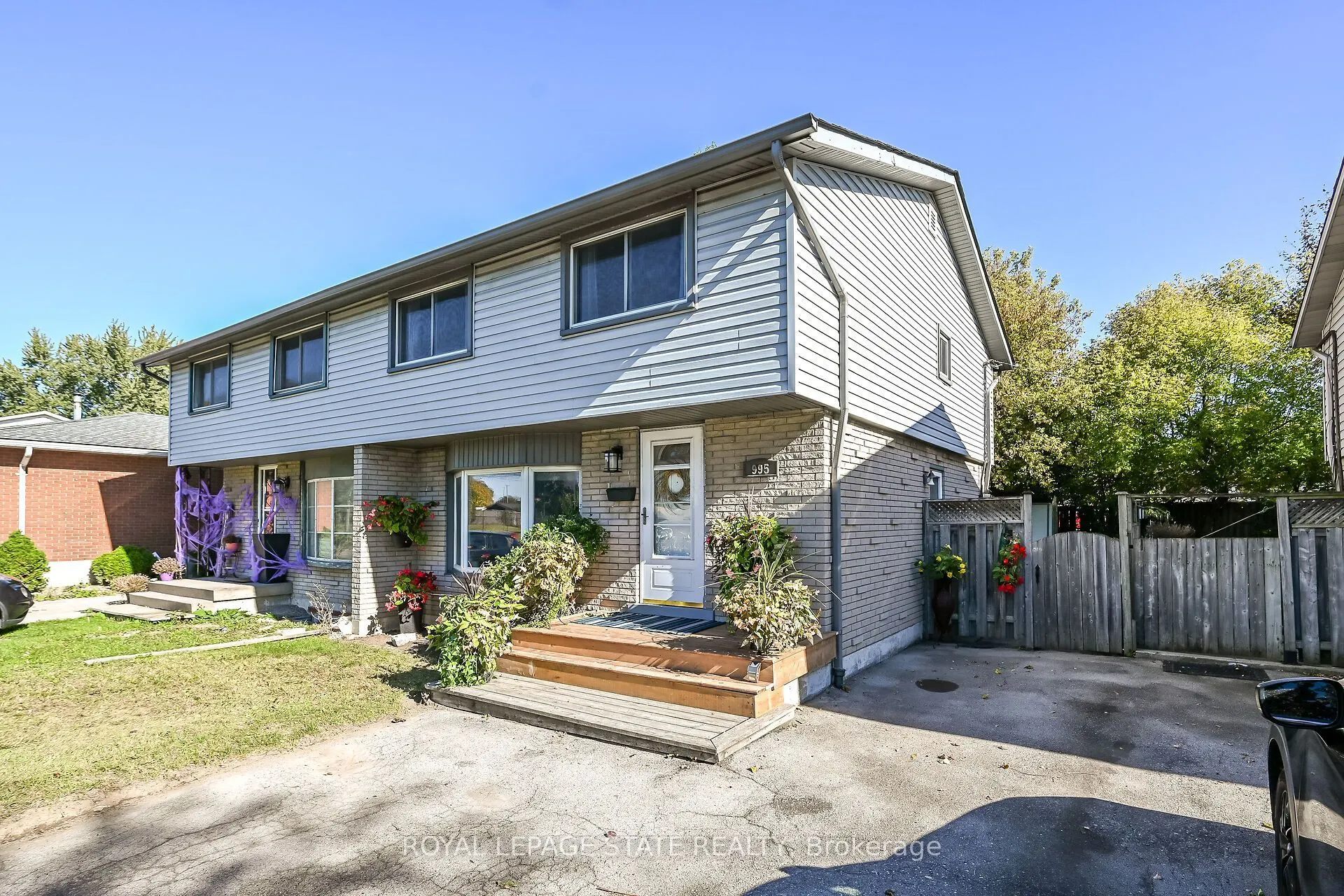995 Upper Wellington Street