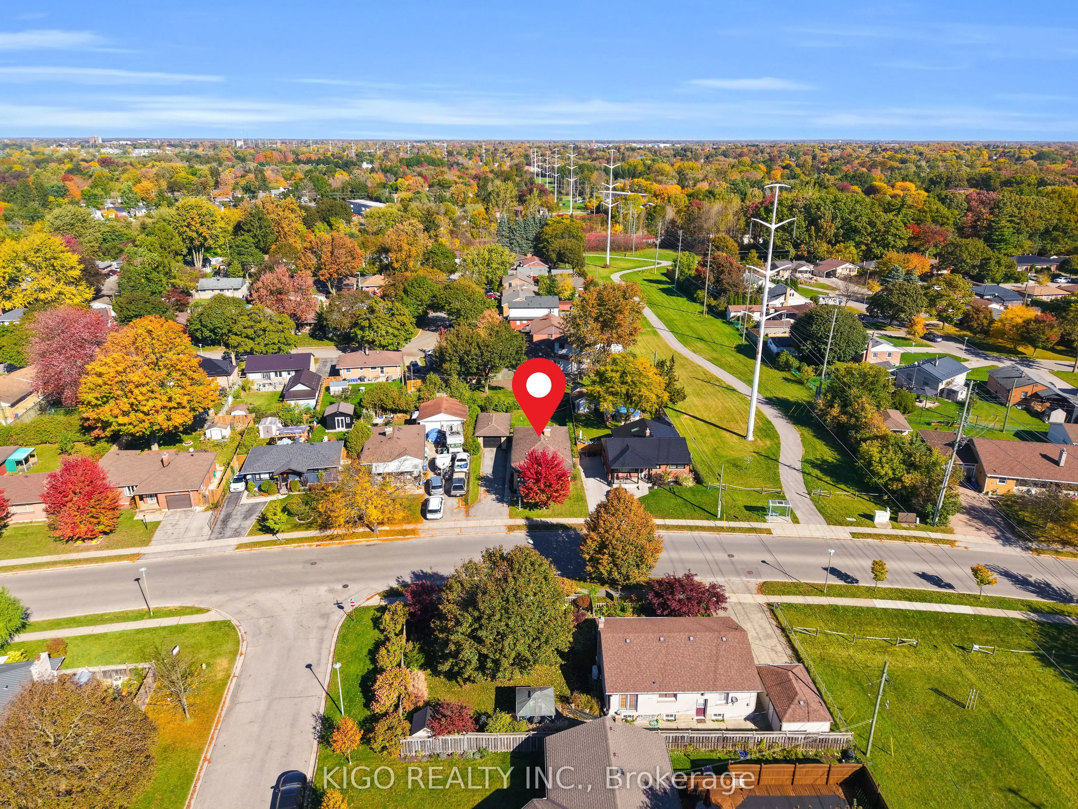 54 TWEEDSMUIR Avenue