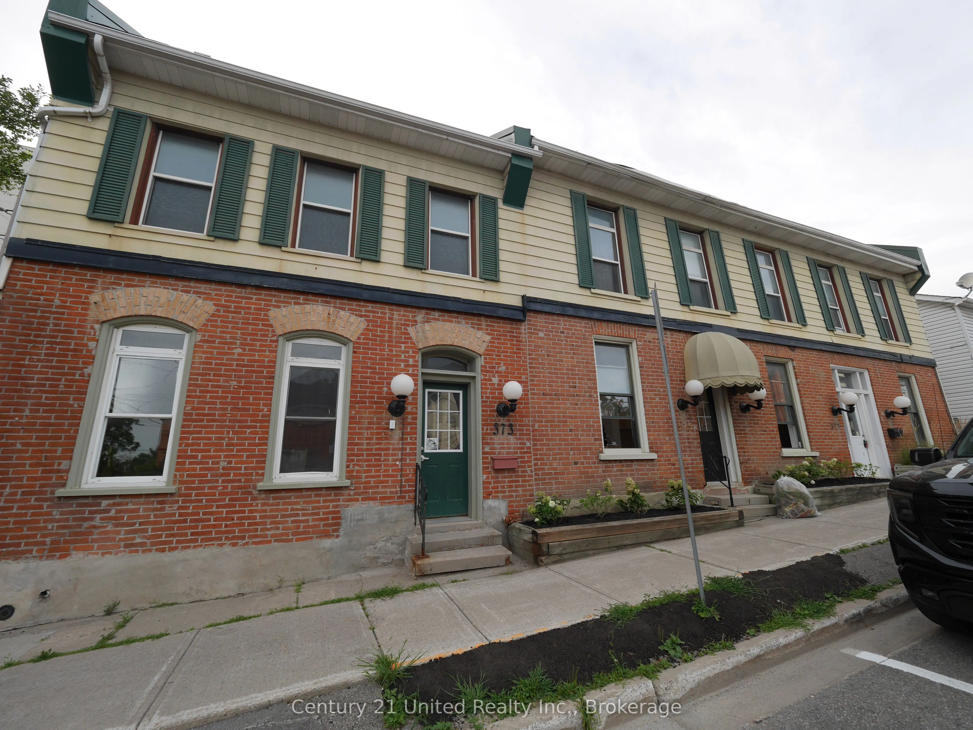 373A Queen Street
