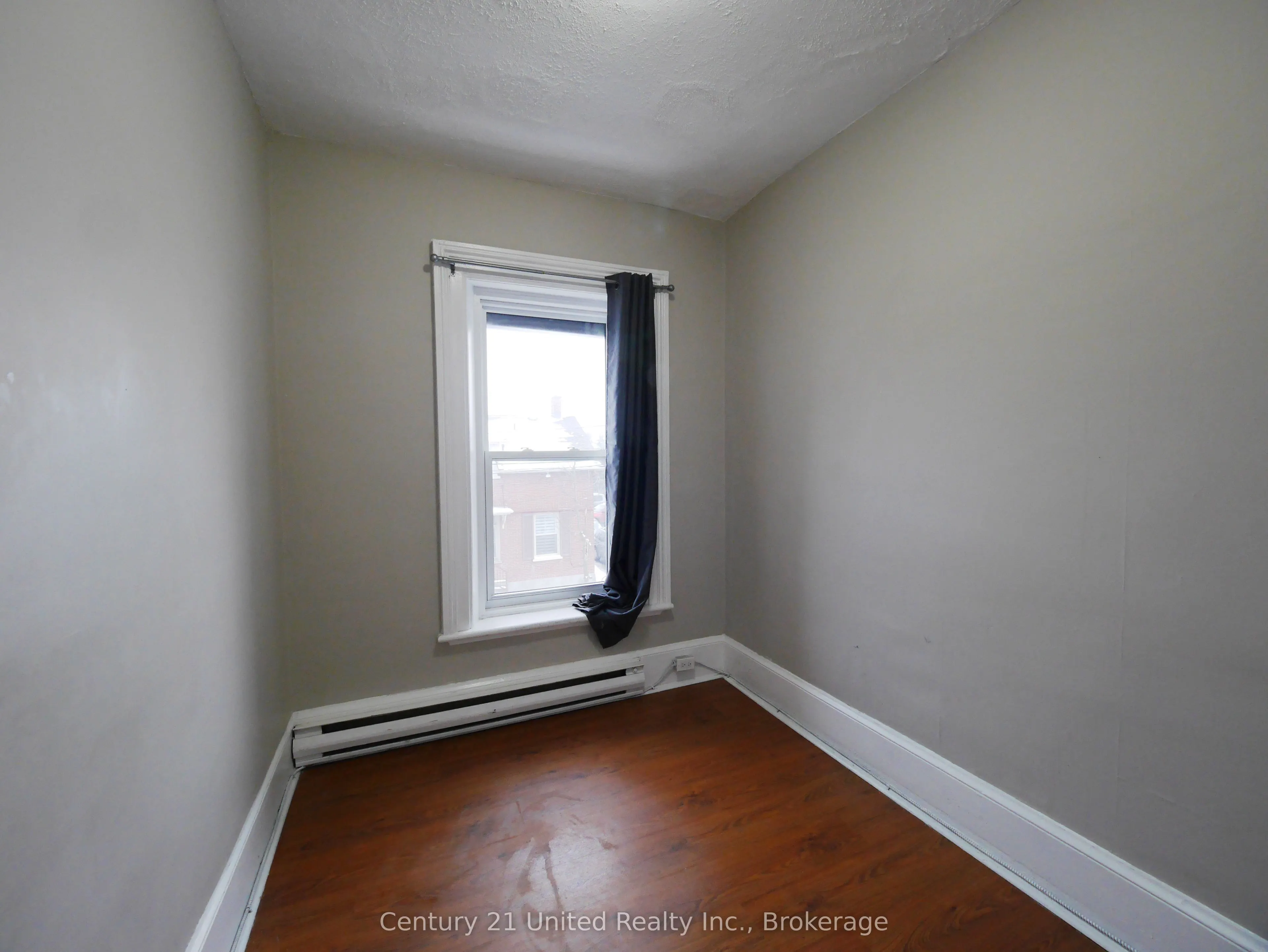 373A Queen Street