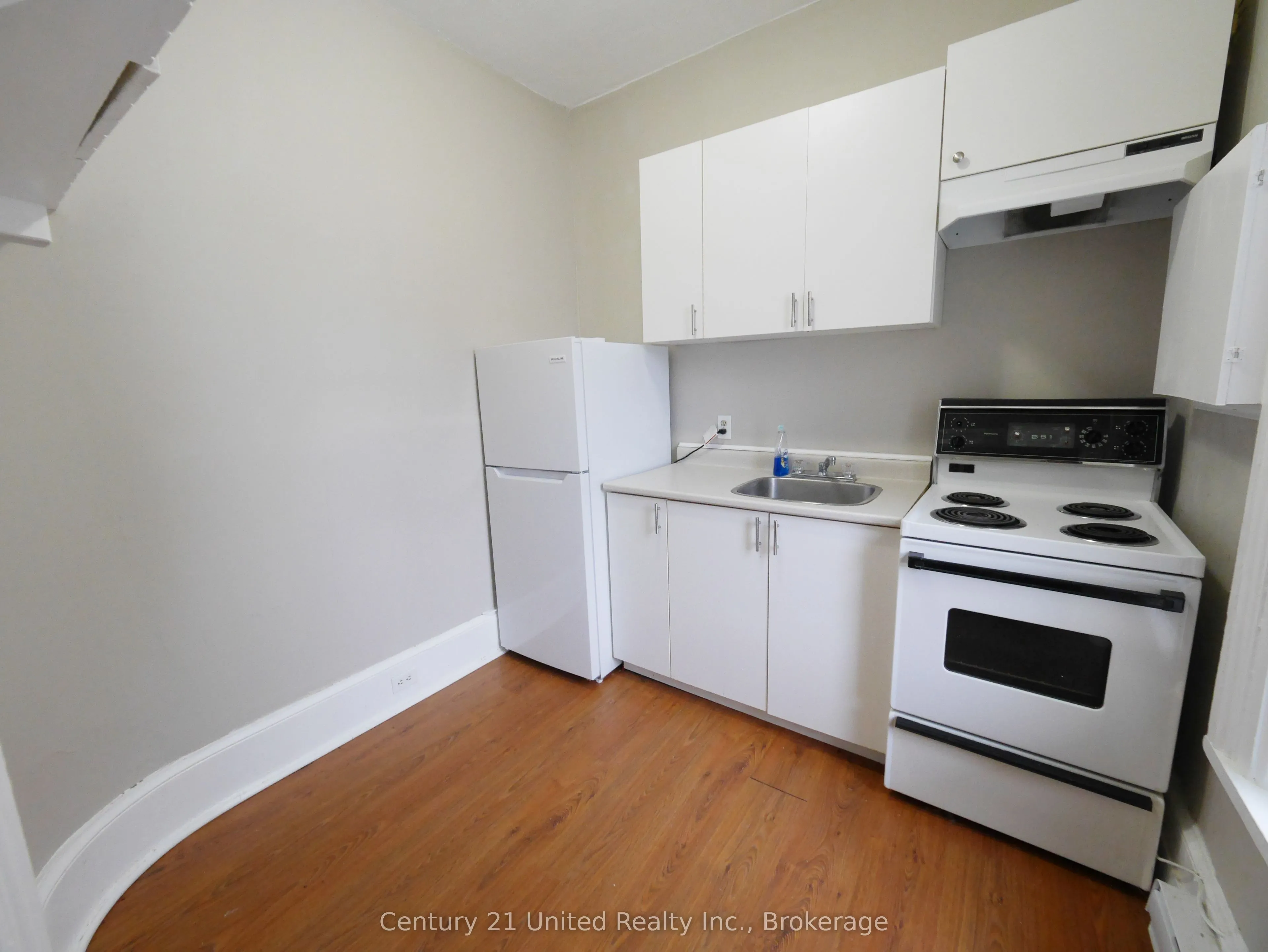 373A Queen Street
