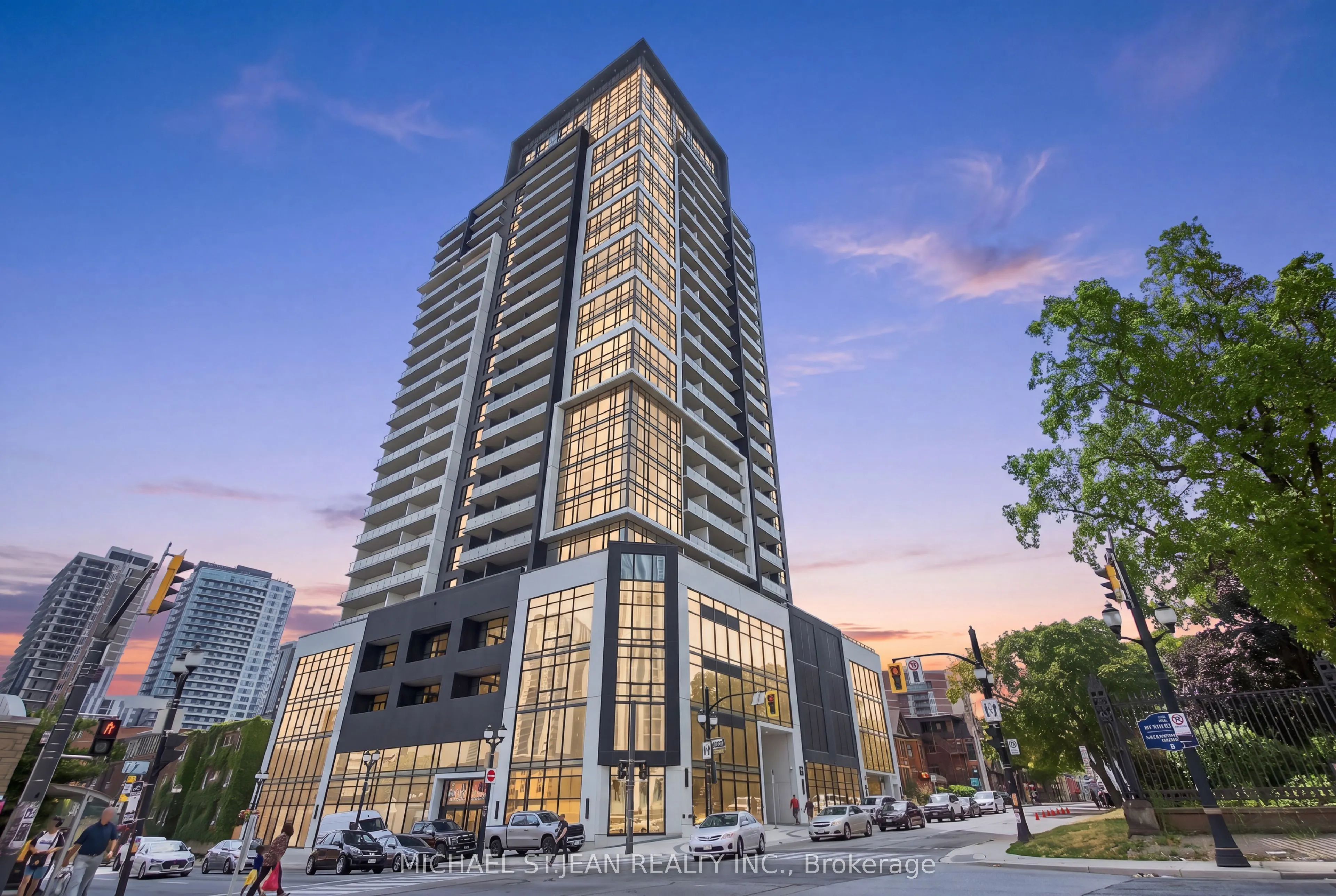 15 Queen Street S #1302