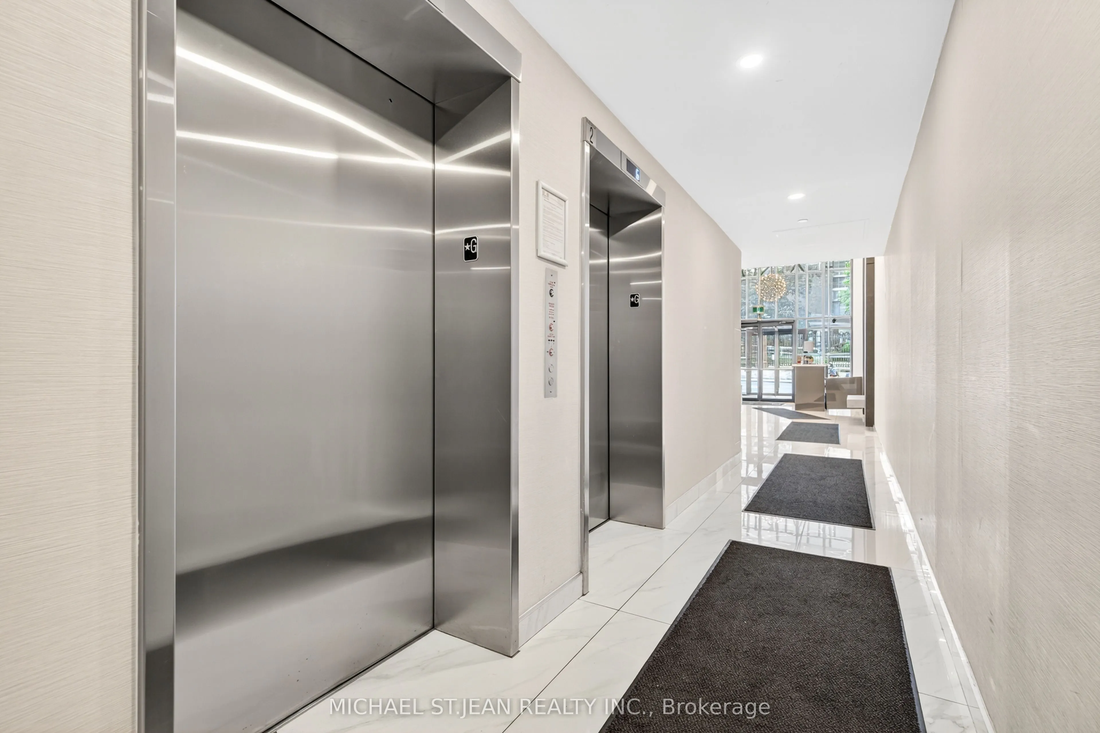 15 Queen Street S #1302