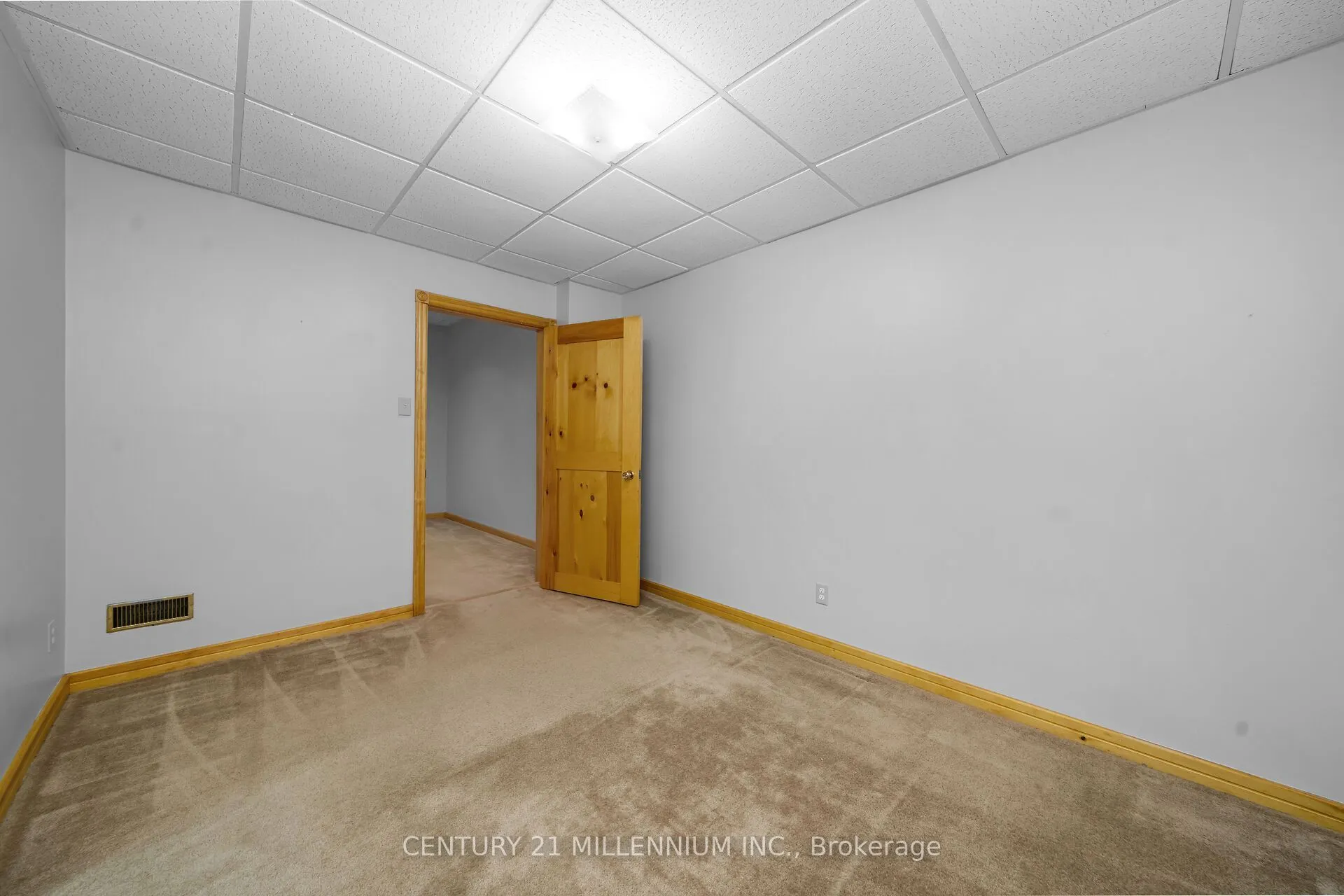 6 Kerry Court