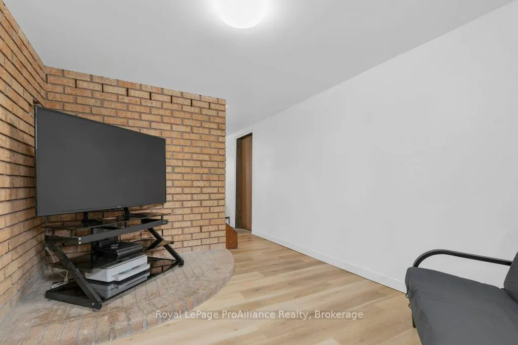 12 Cosgrove Lane