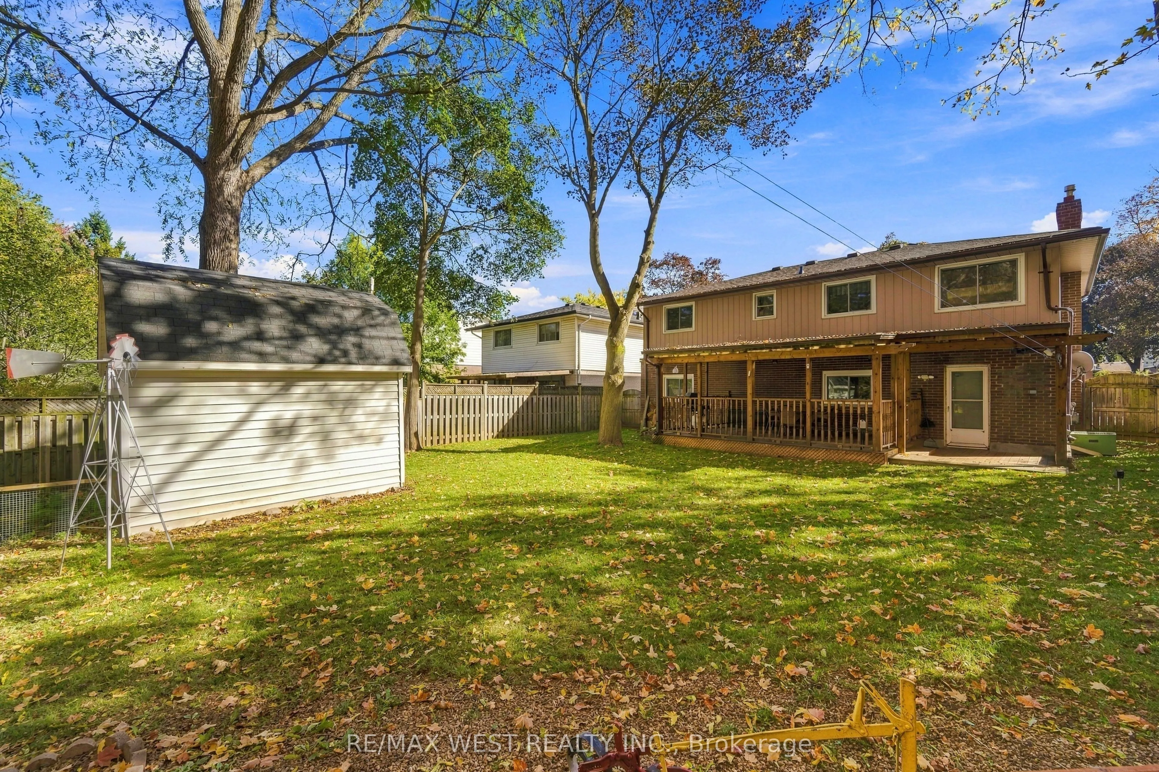 1380 Queen's Boulevard