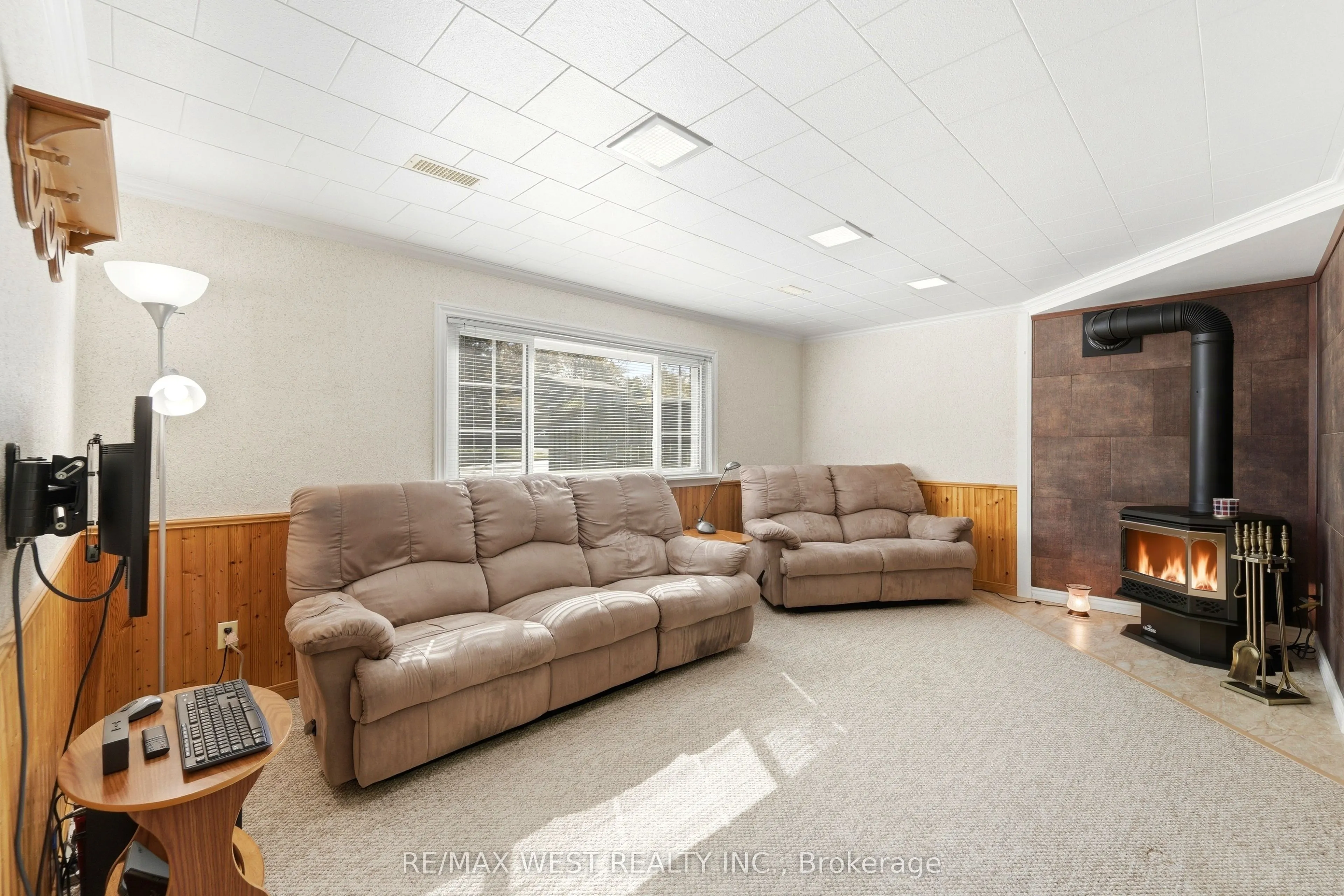 1380 Queen's Boulevard