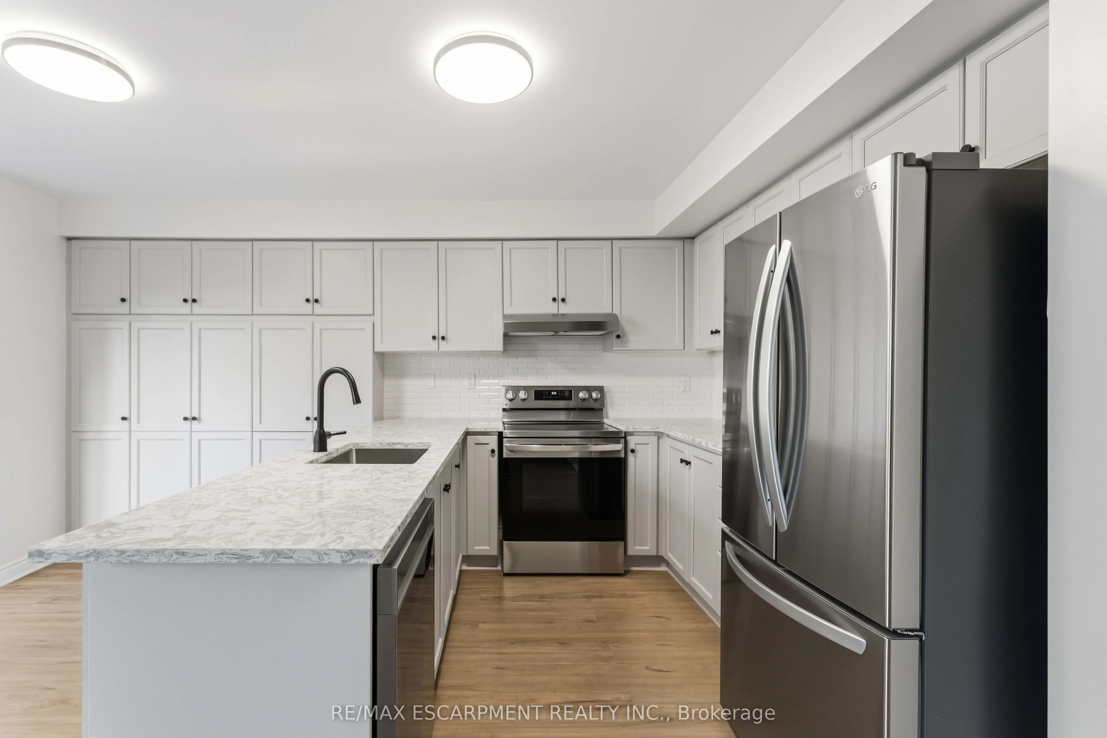 320 Hamilton Drive #10