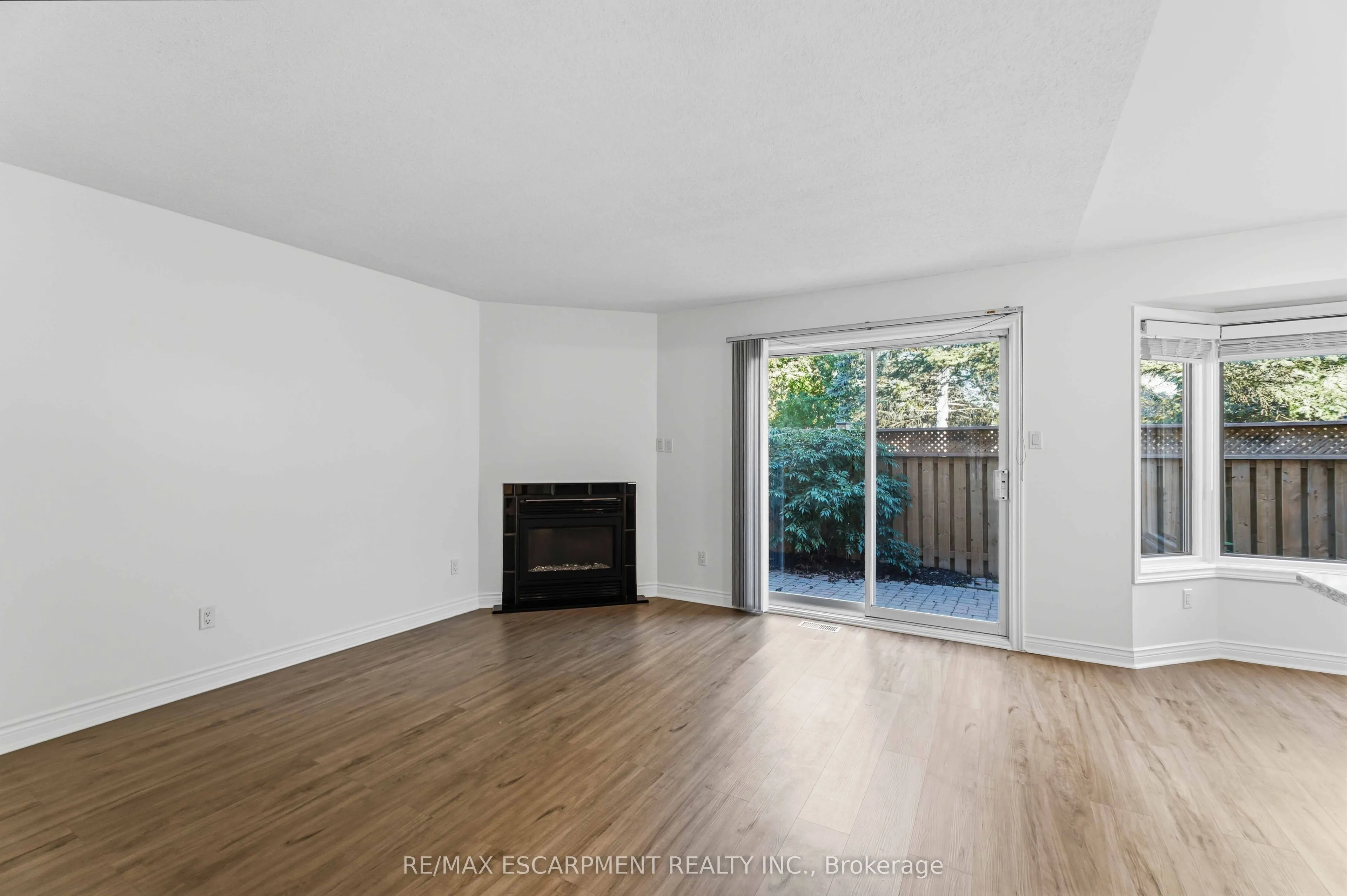 320 Hamilton Drive #10