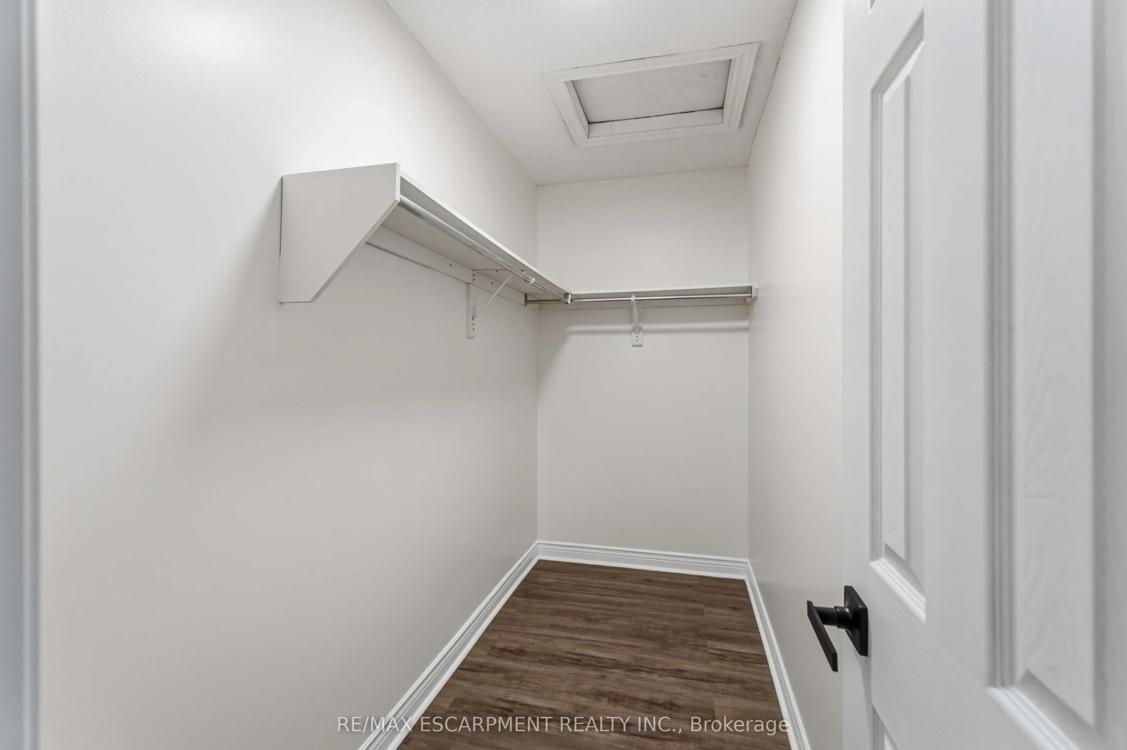 320 Hamilton Drive #10