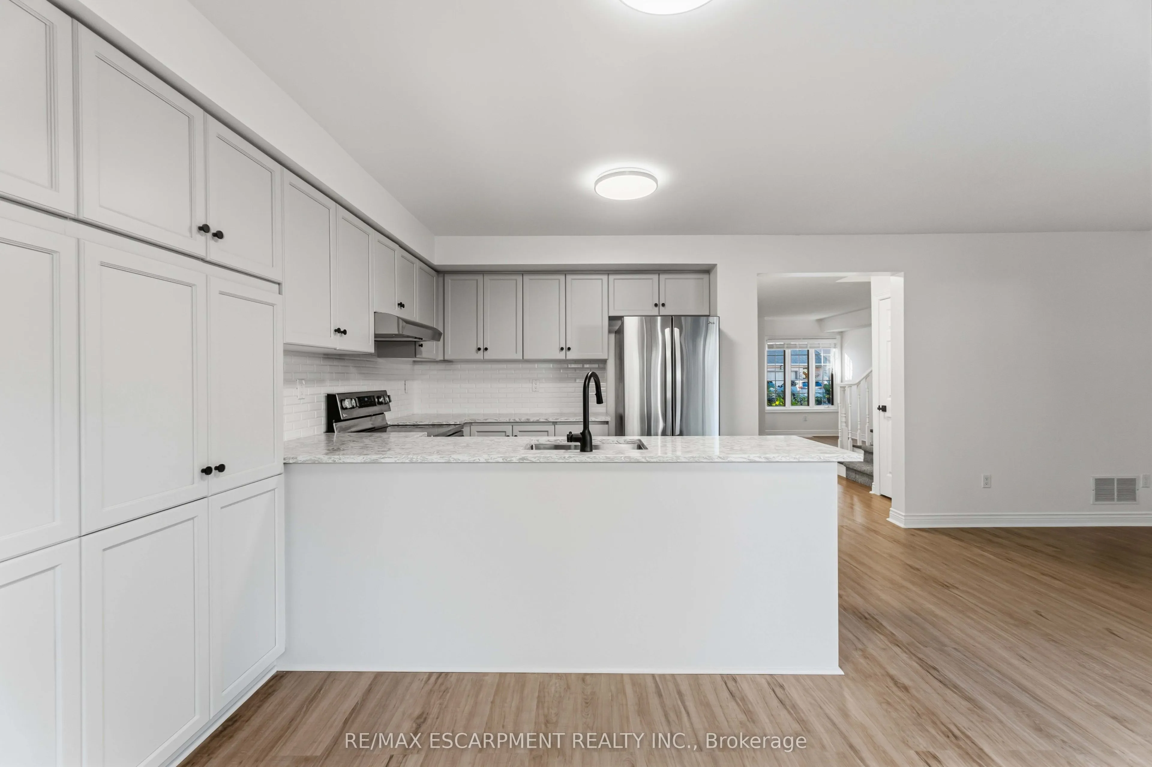 320 Hamilton Drive #10