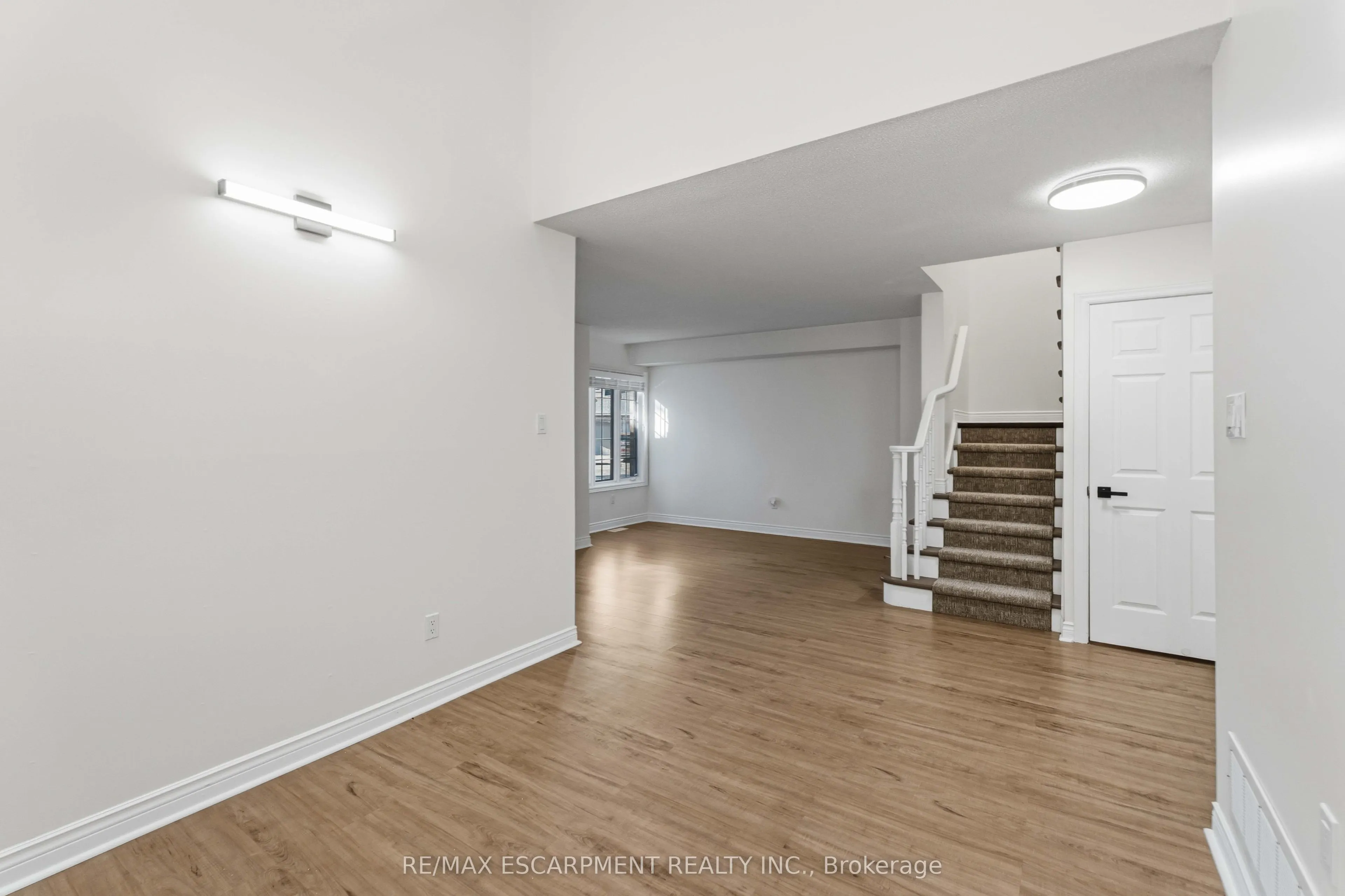 320 Hamilton Drive #10