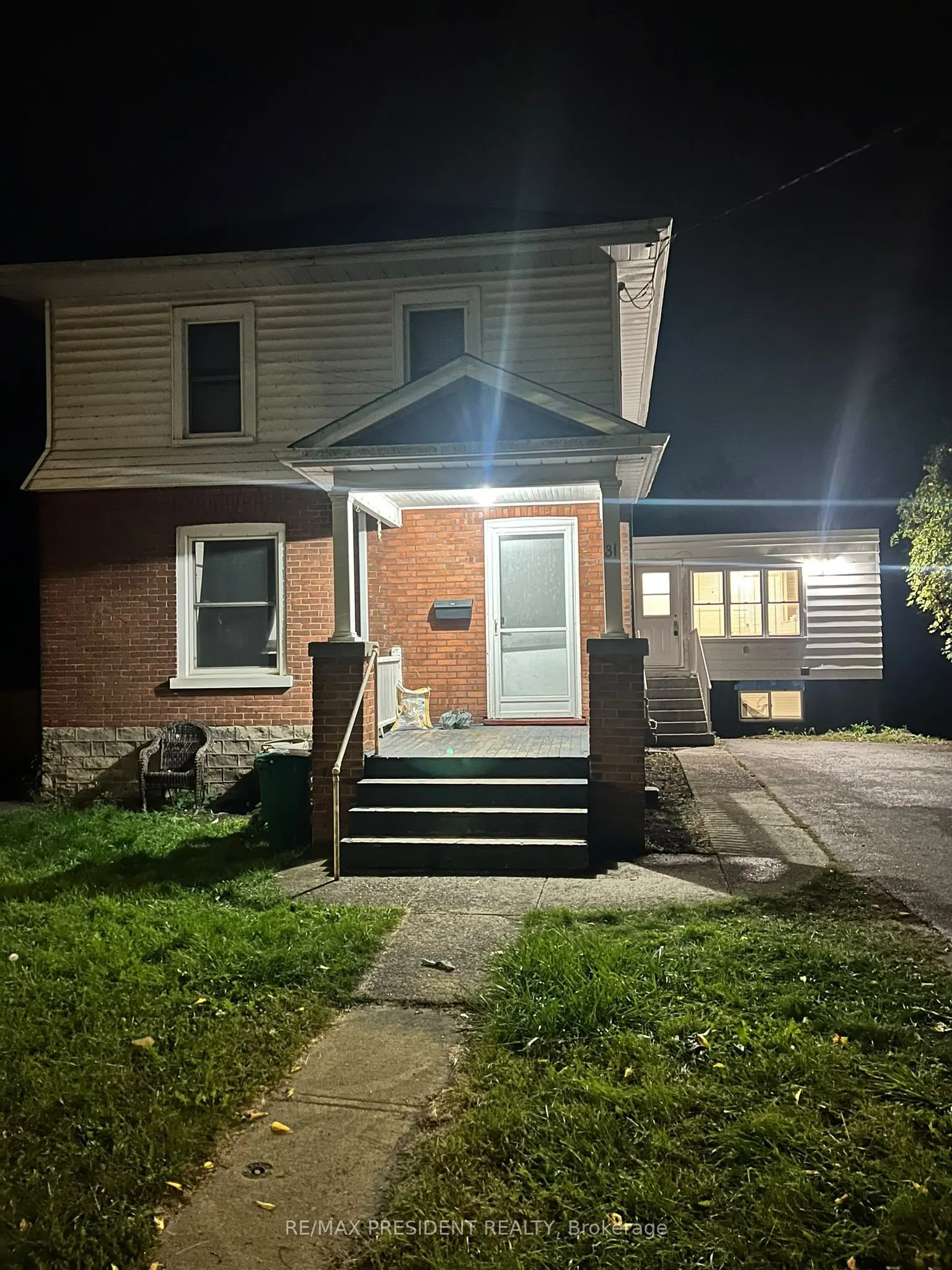 31 Burton Street #2