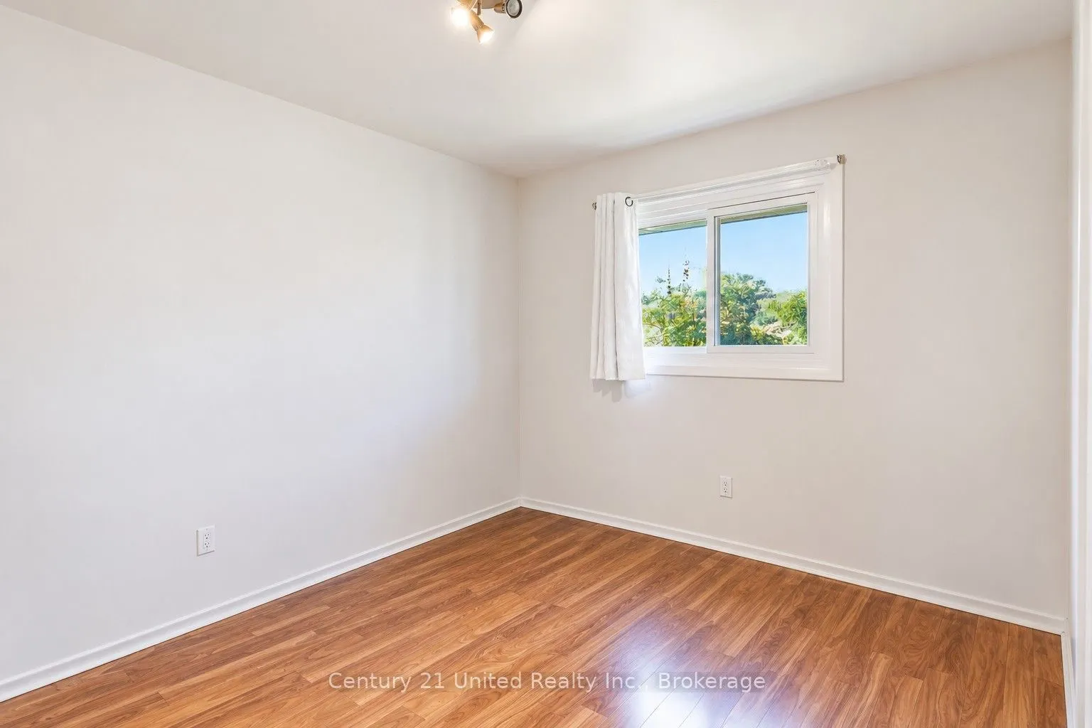 807 Highland Court