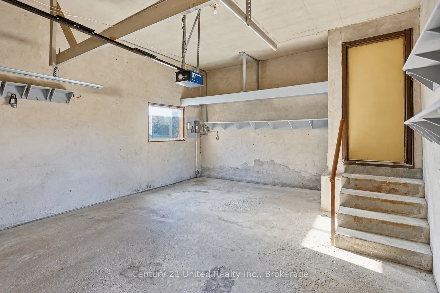 807 Highland Court