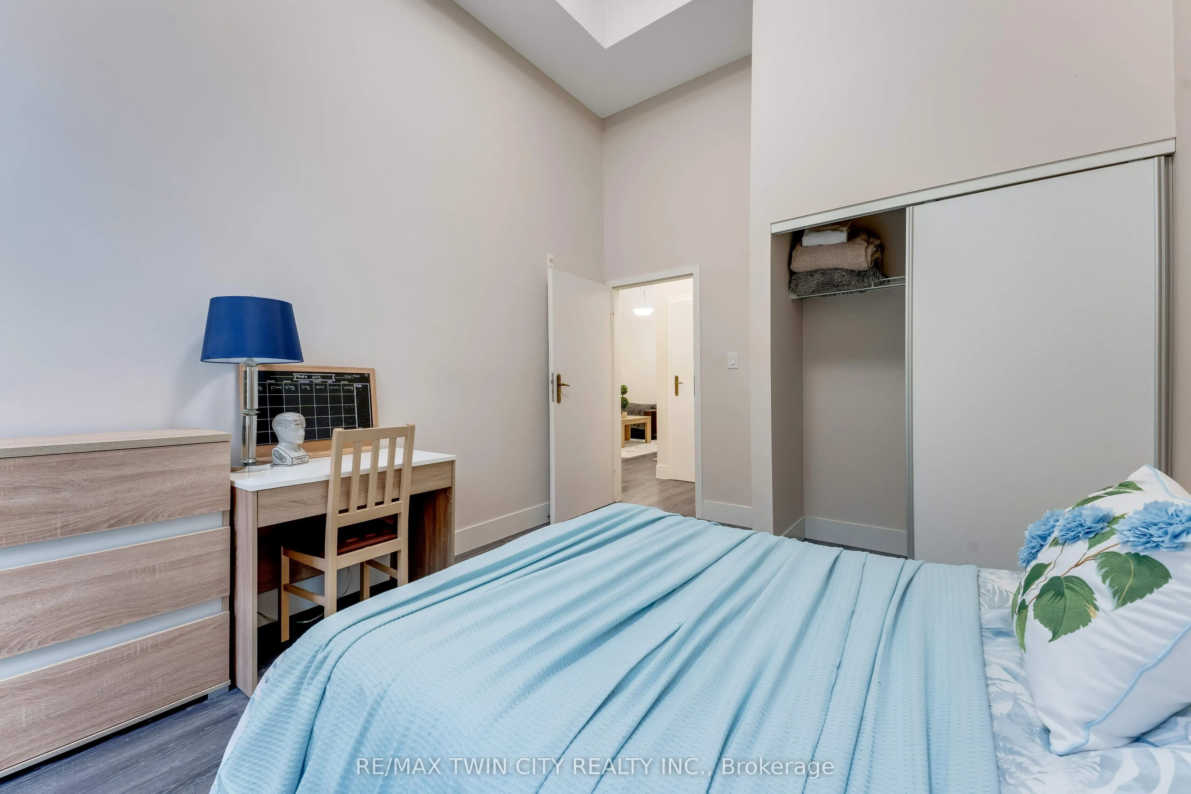 253 Albert Street #103