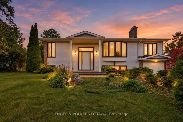 5293 Mclean Crescent