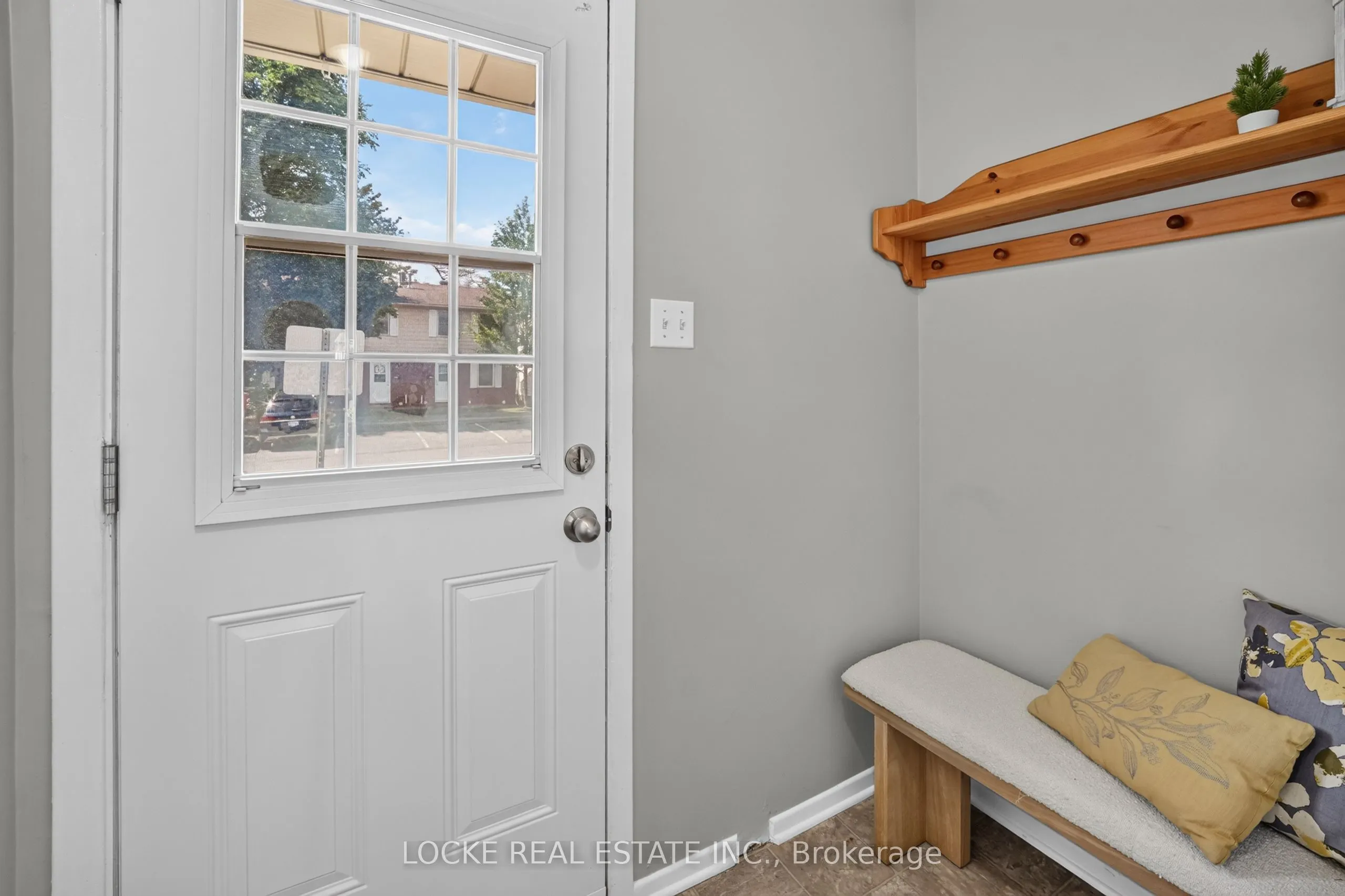 1975 Fairglen Mews #28
