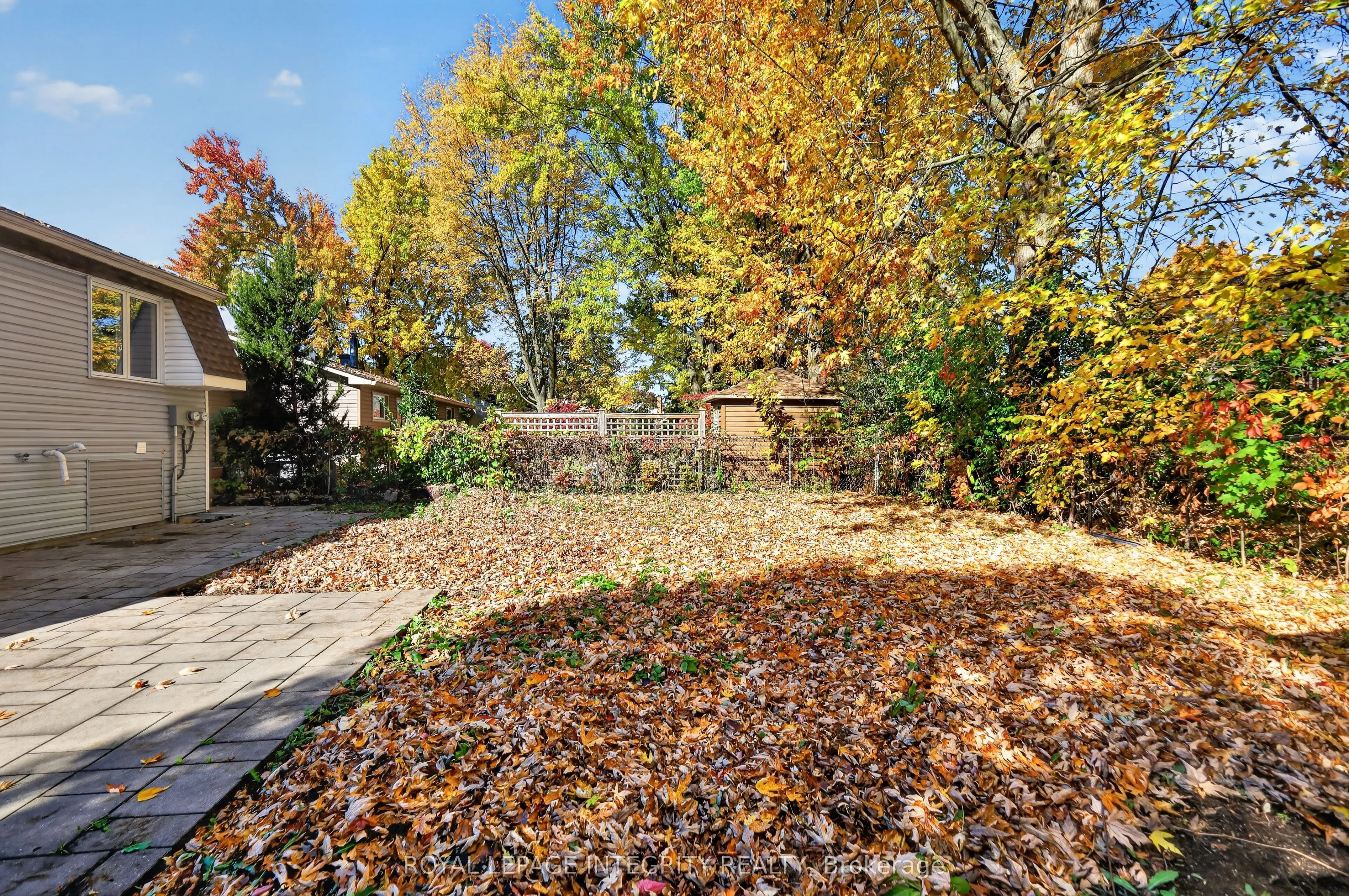 1065 Cadboro Road