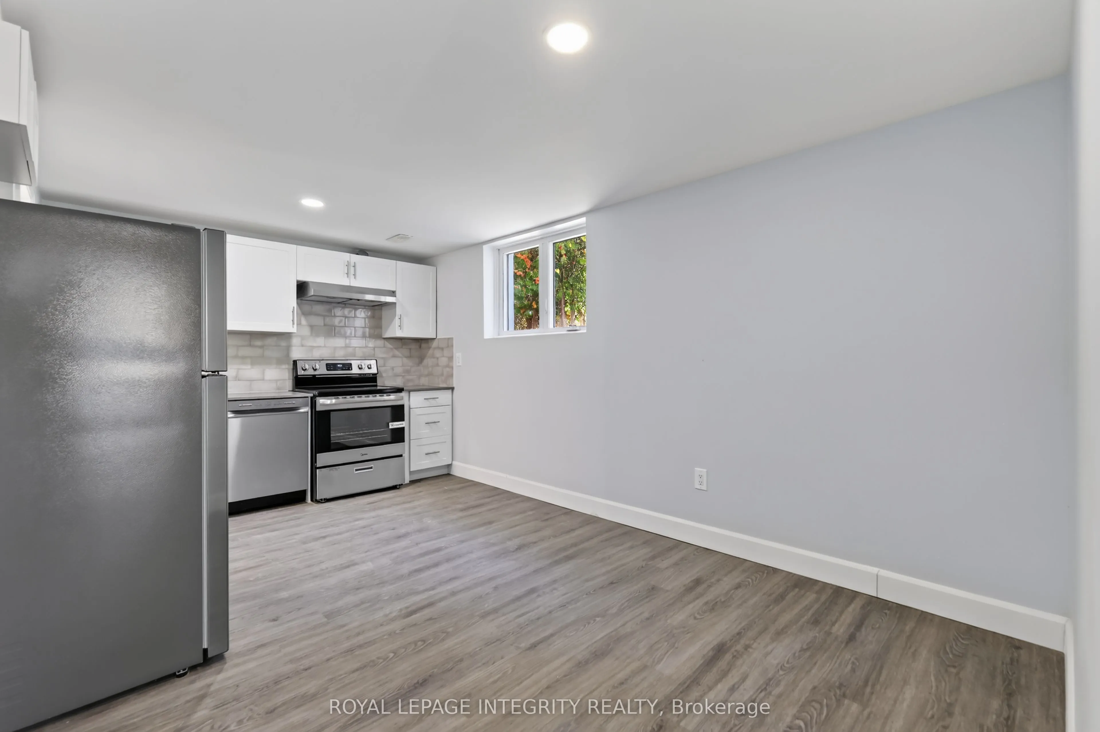 1065 Cadboro Road