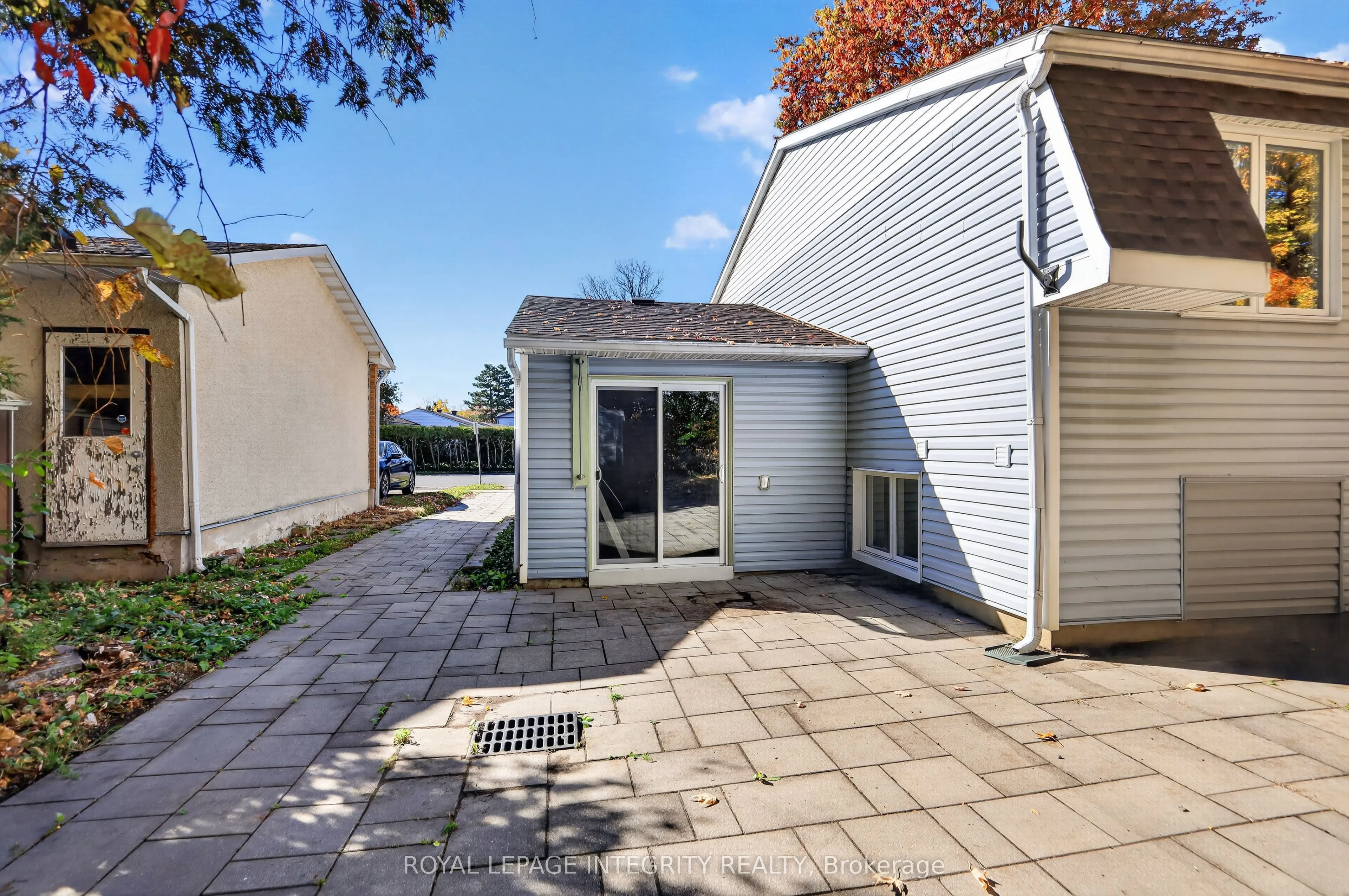 1065 Cadboro Road