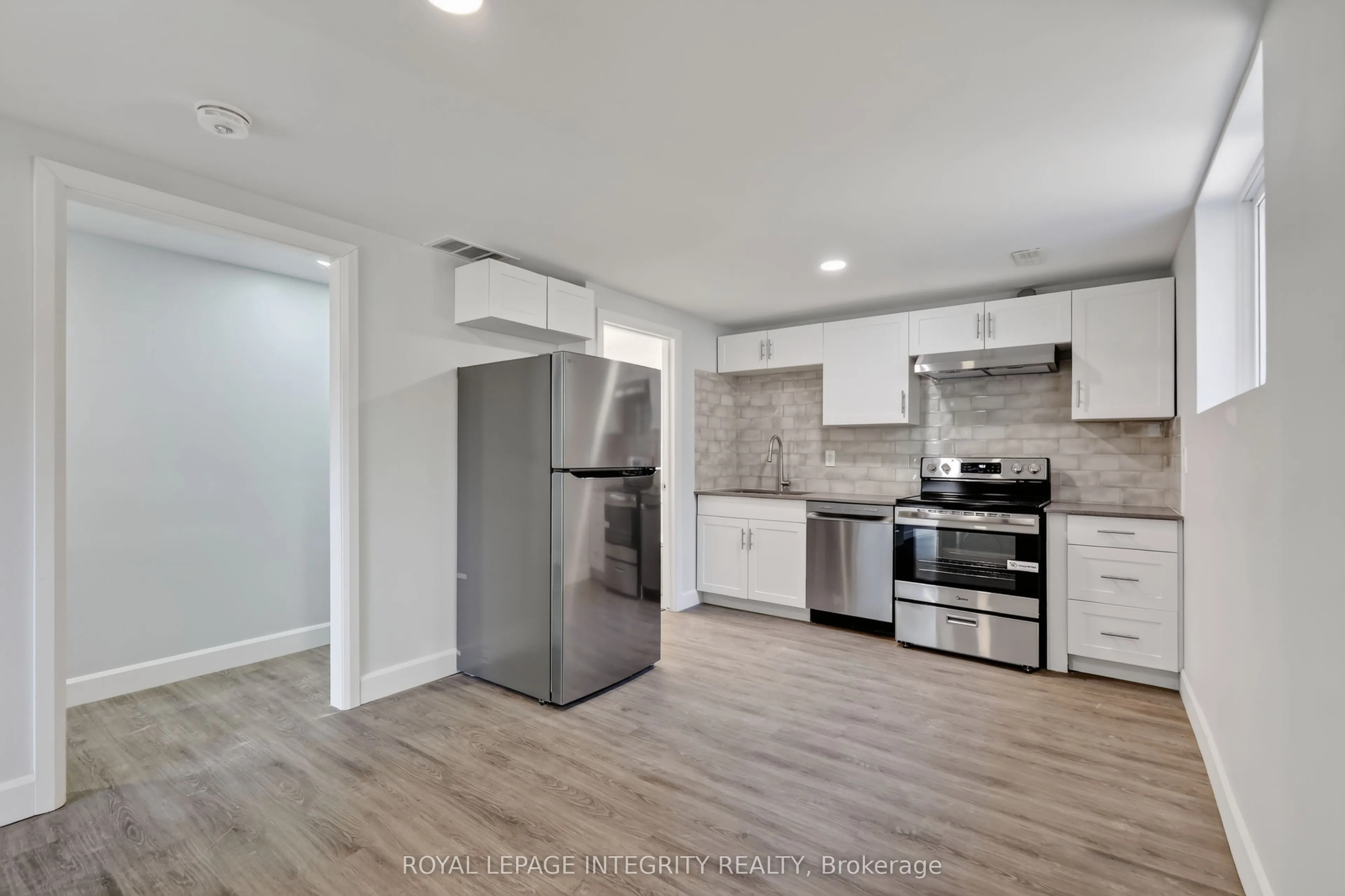 1065 Cadboro Road