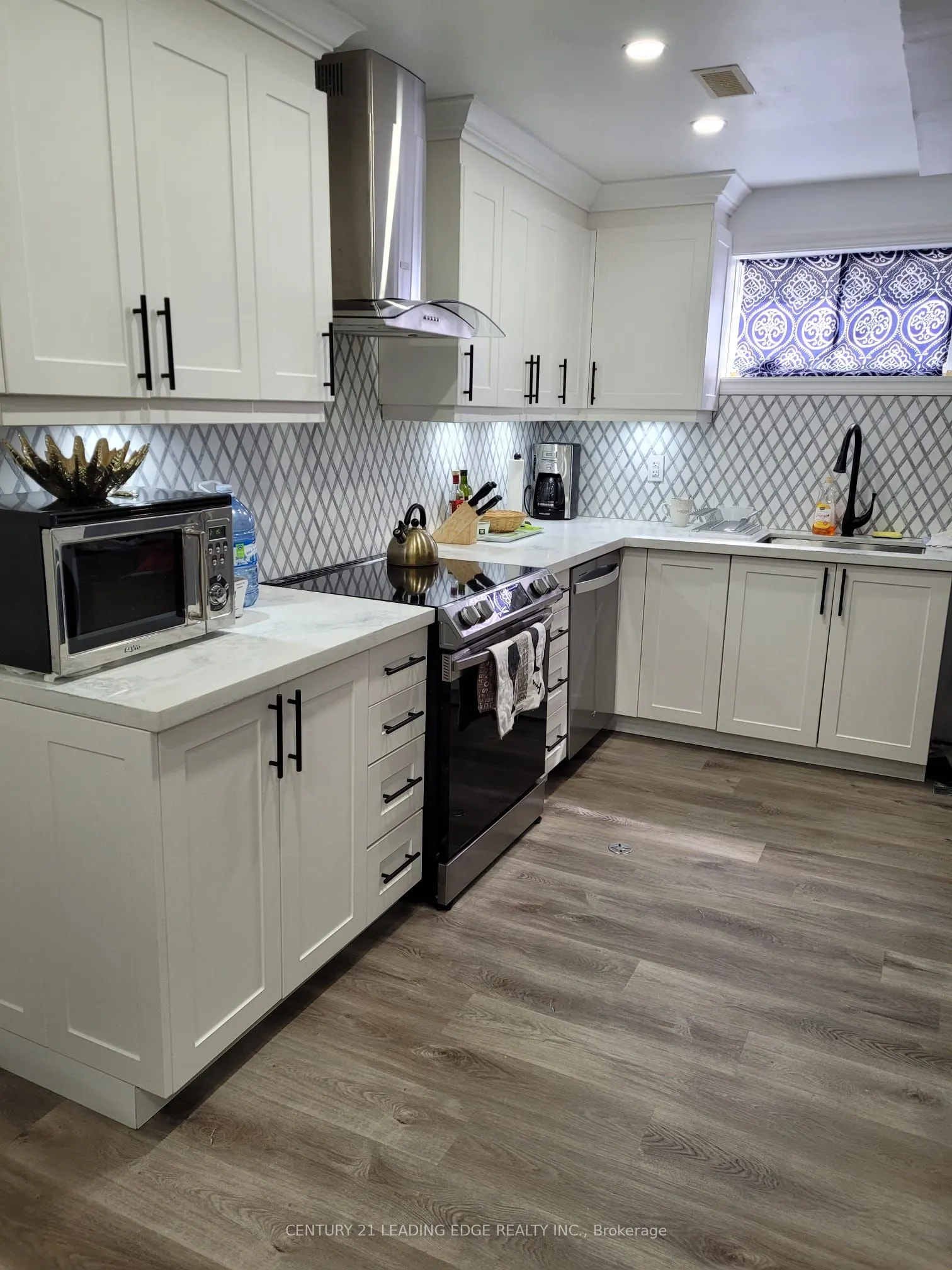 99A Prospect Hill #Lower