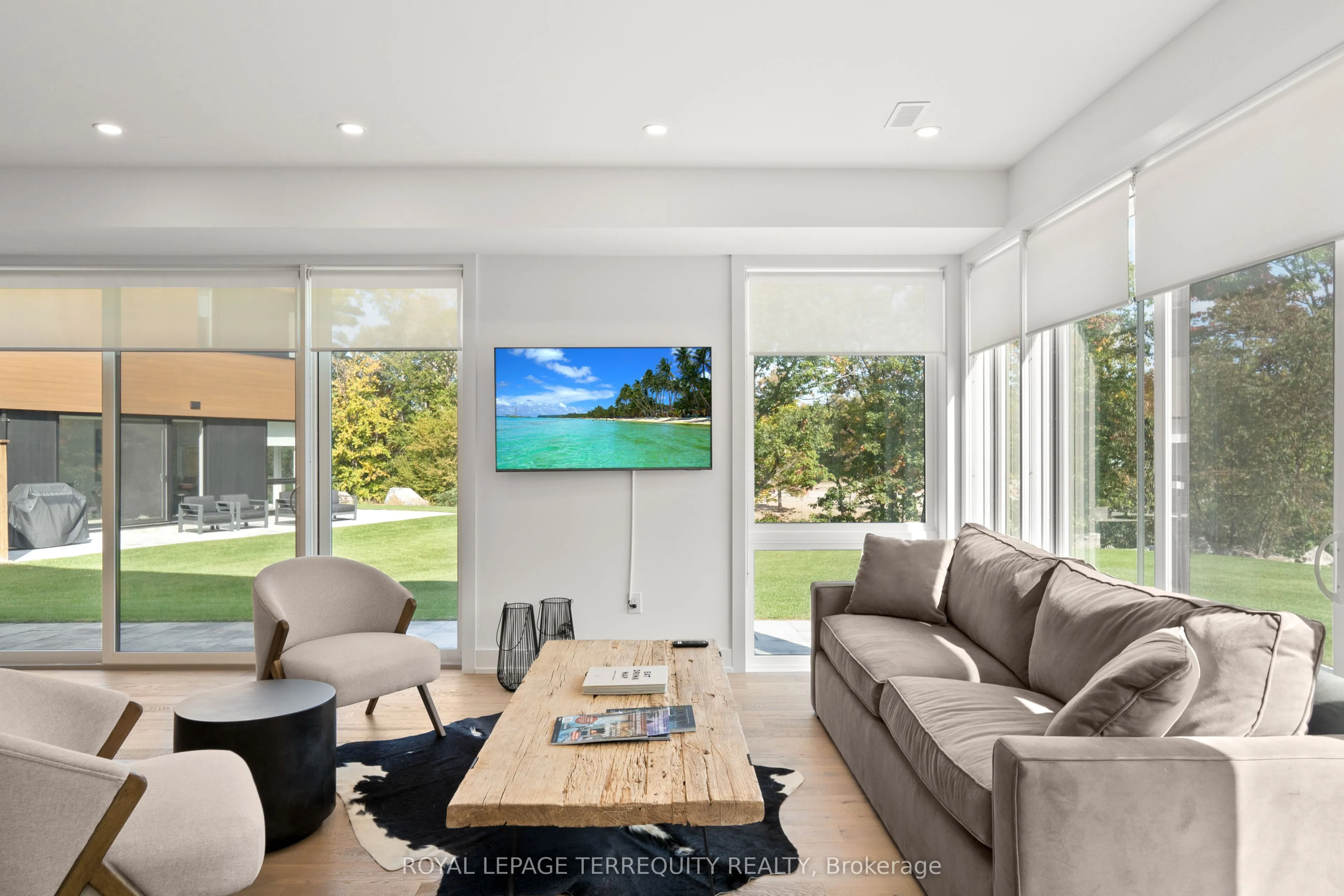 35 Rockmount Crescent