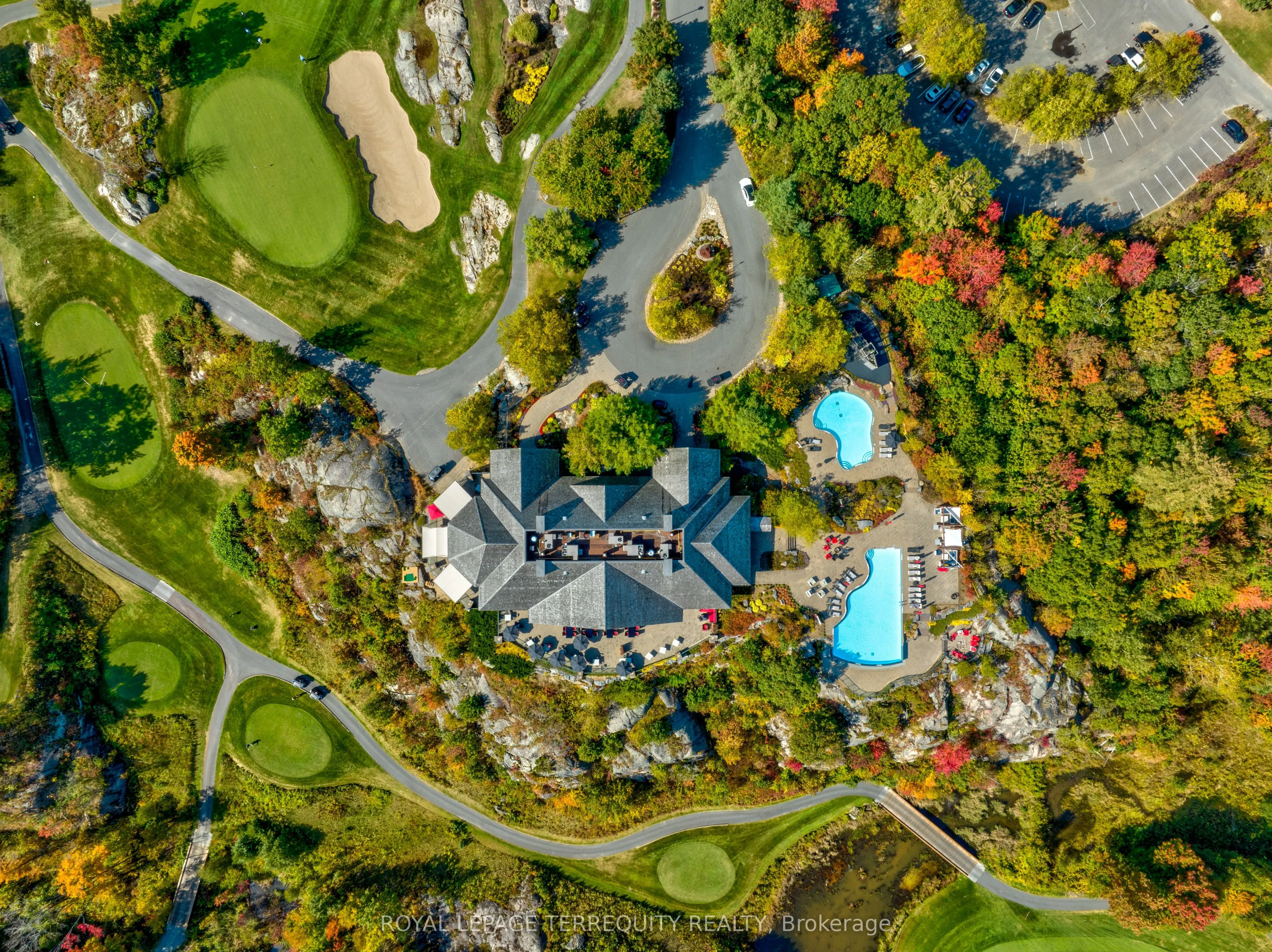 35 Rockmount Crescent