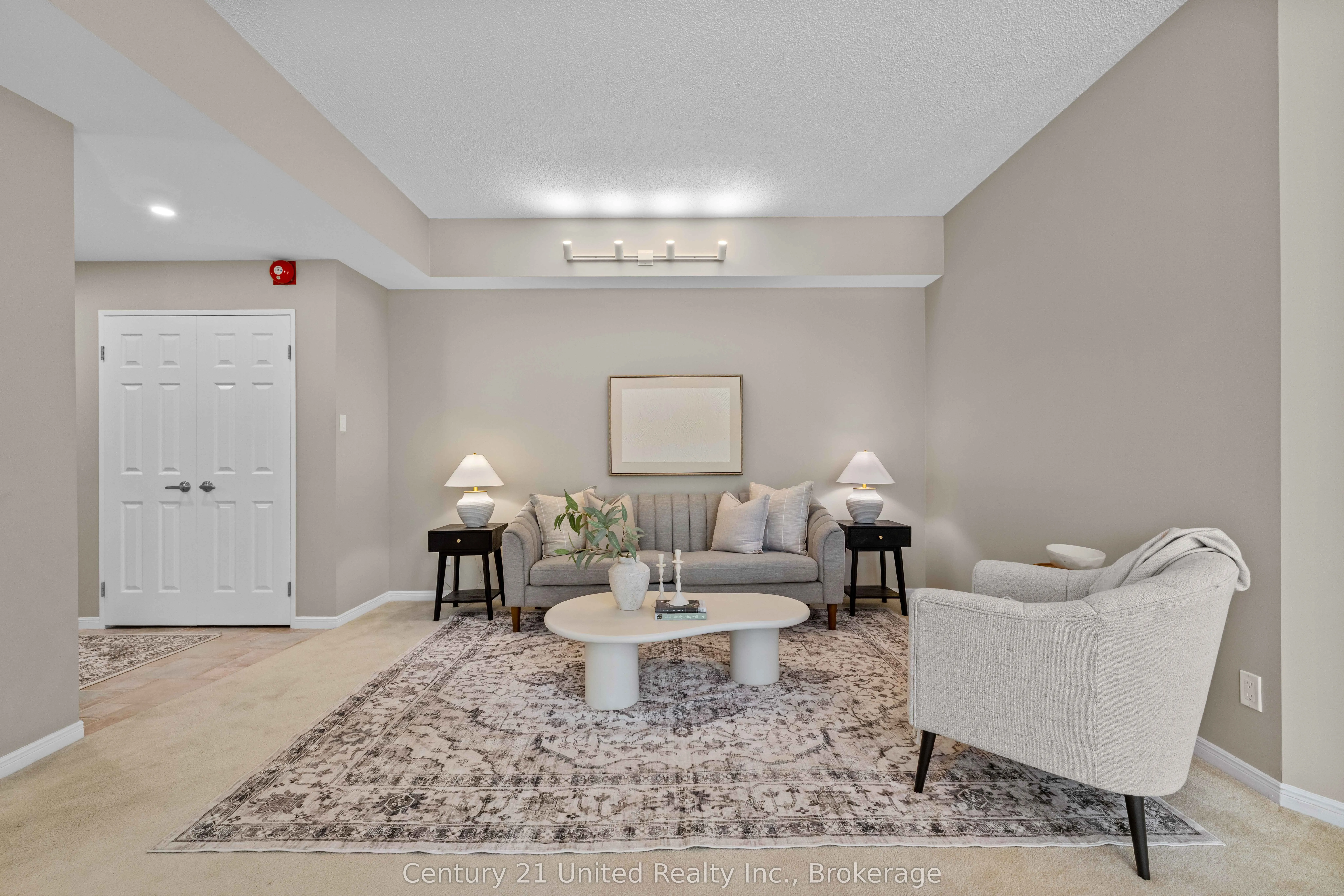 2 George Street N #104