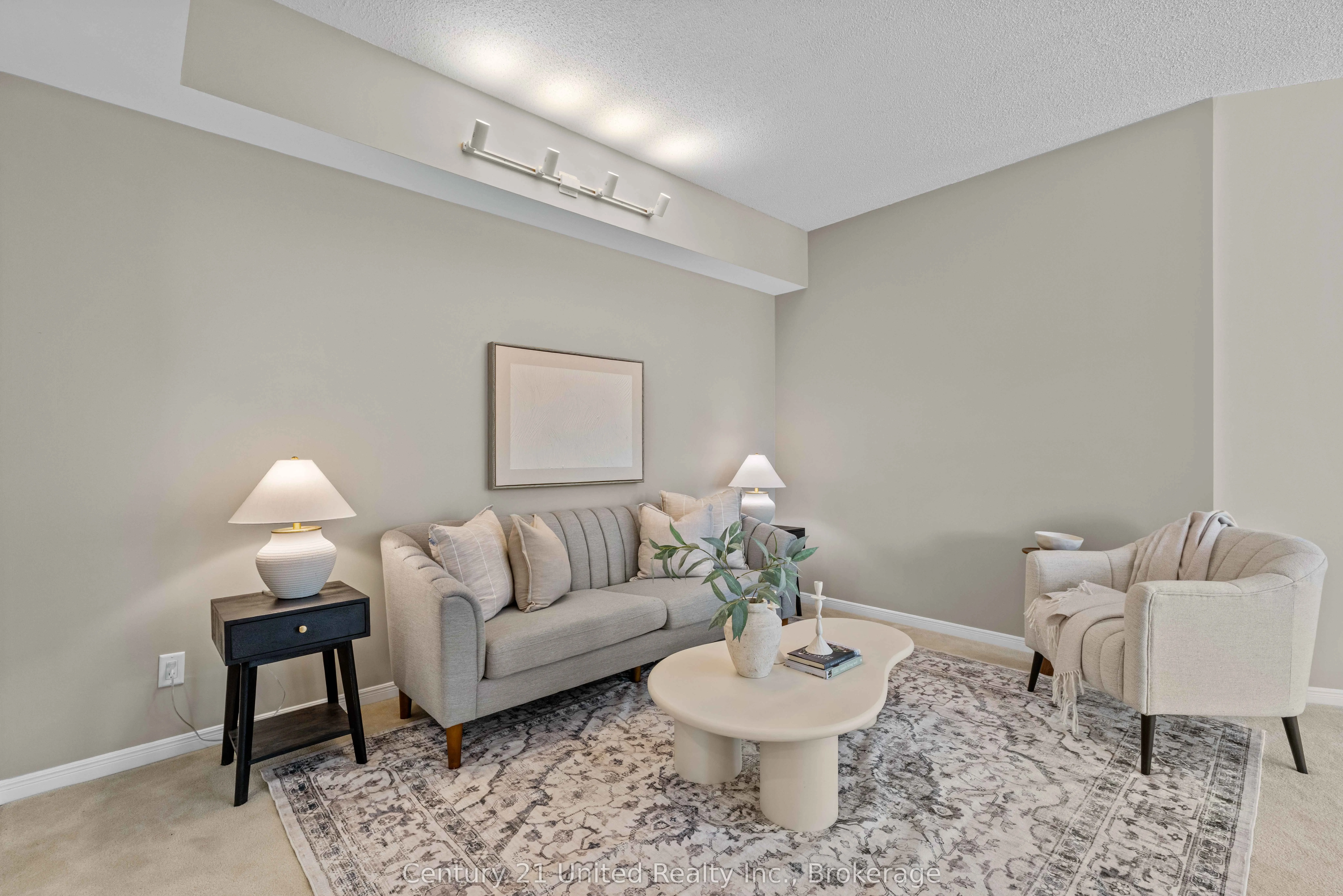 2 George Street N #104