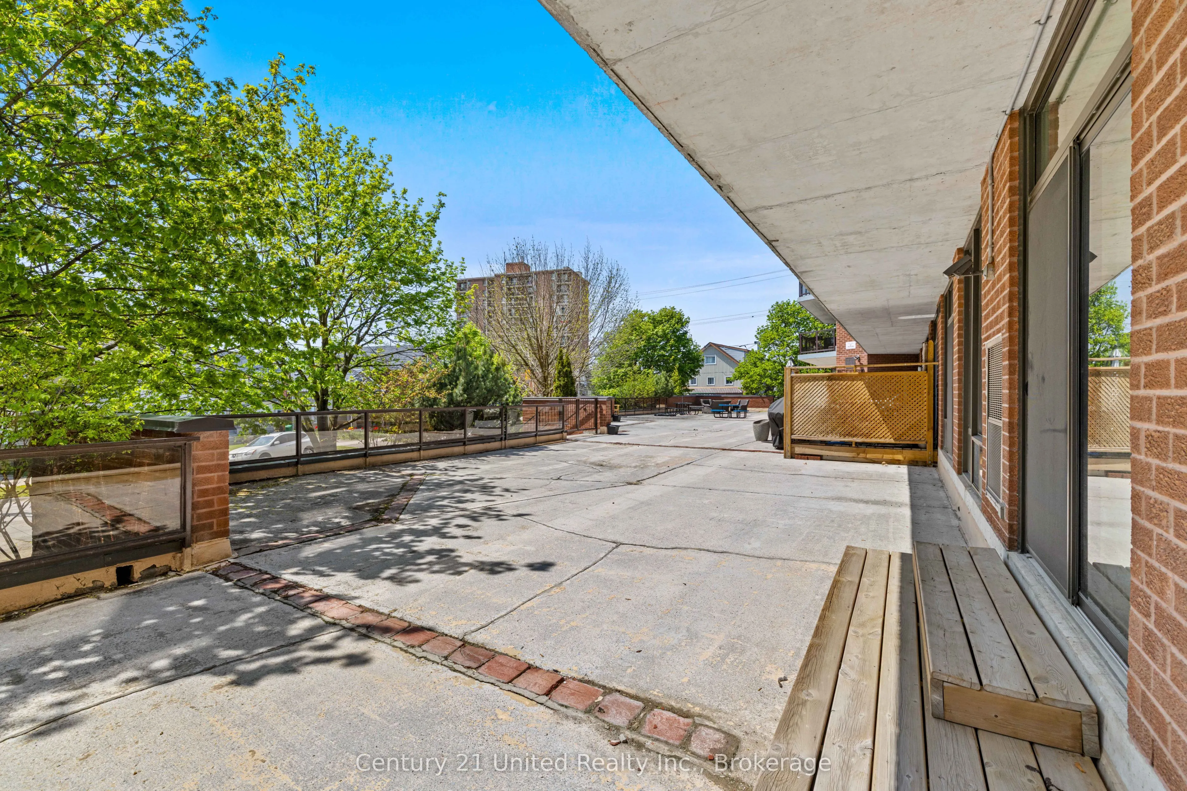 2 George Street N #104