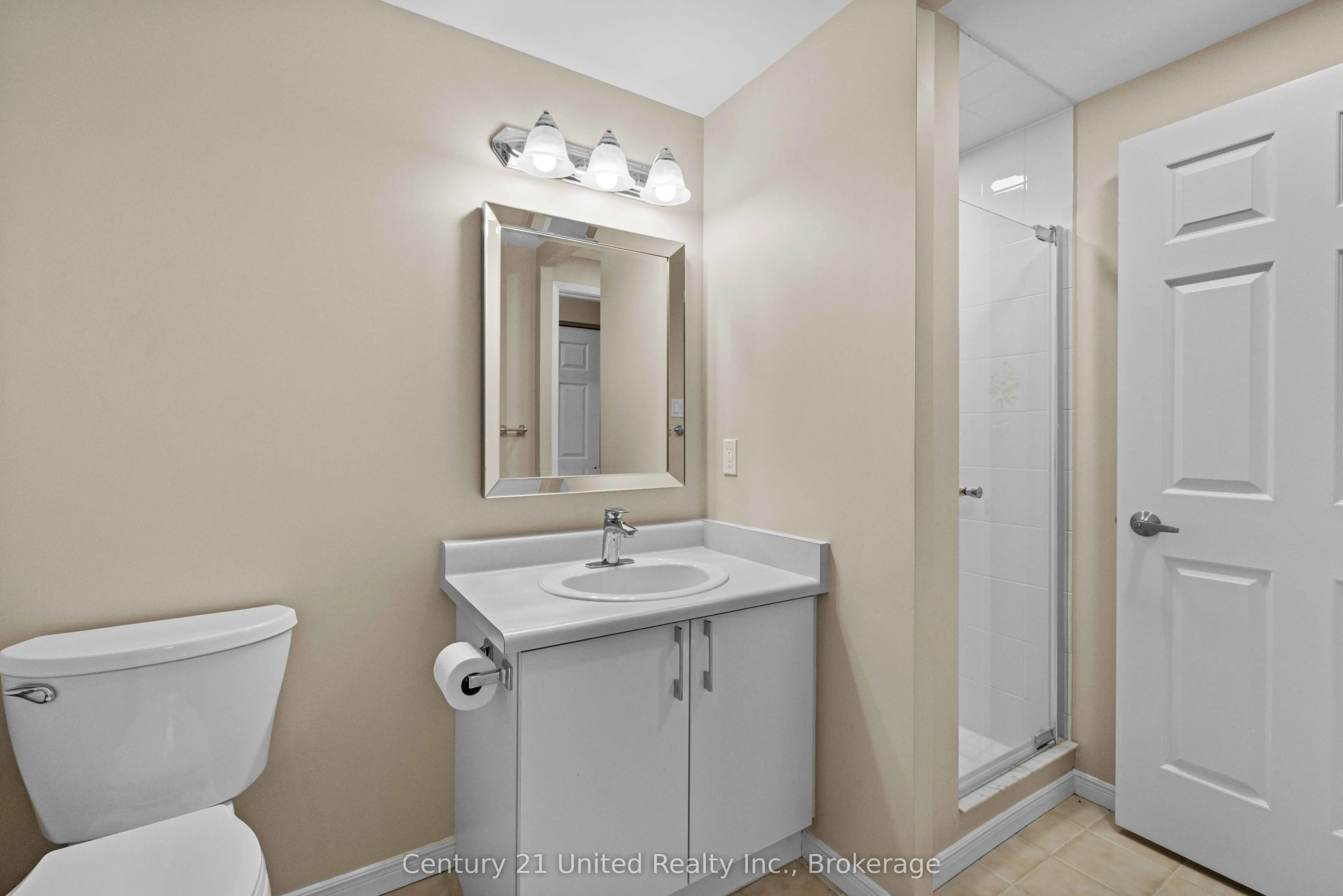2 George Street N #104