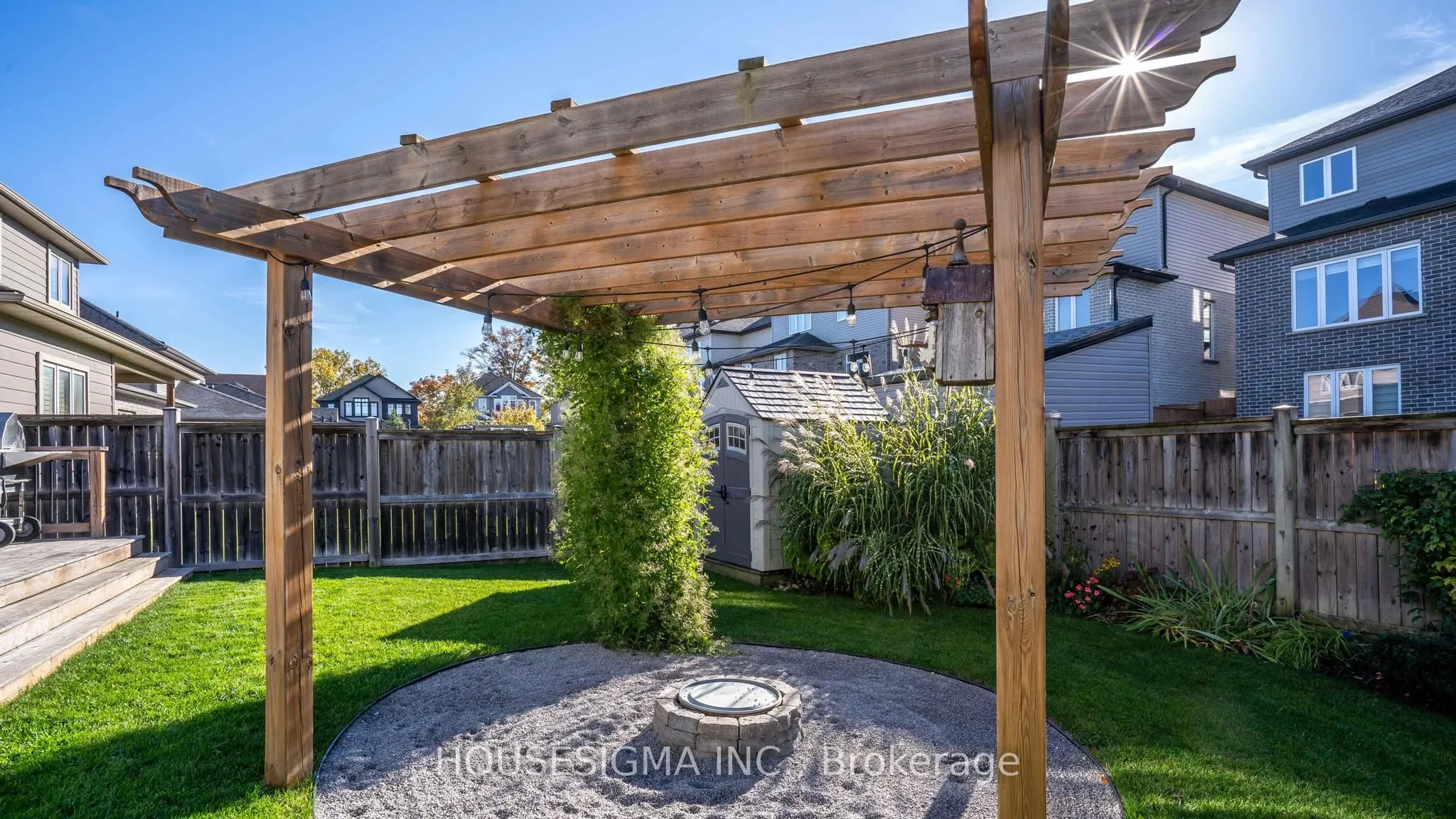 2428 Seven Oaks Ridge