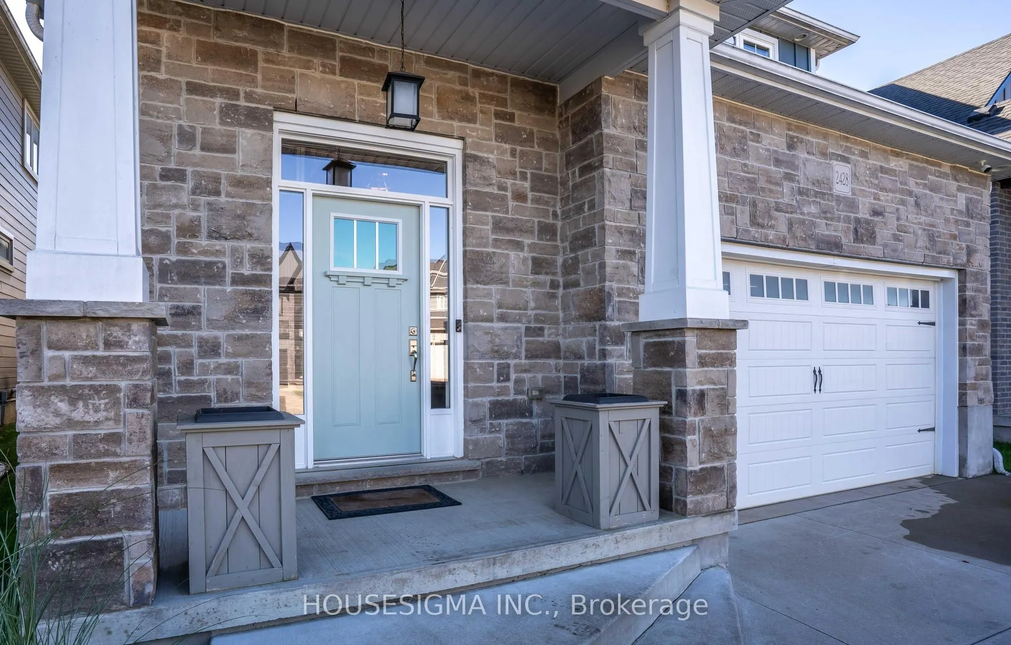 2428 Seven Oaks Ridge