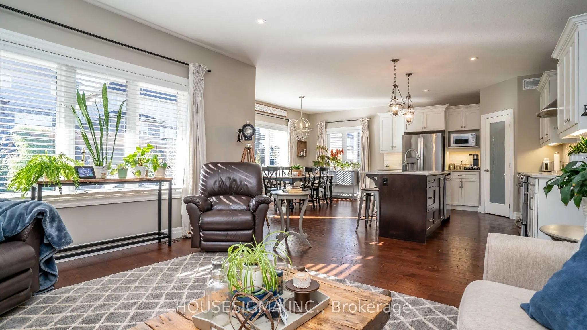 2428 Seven Oaks Ridge