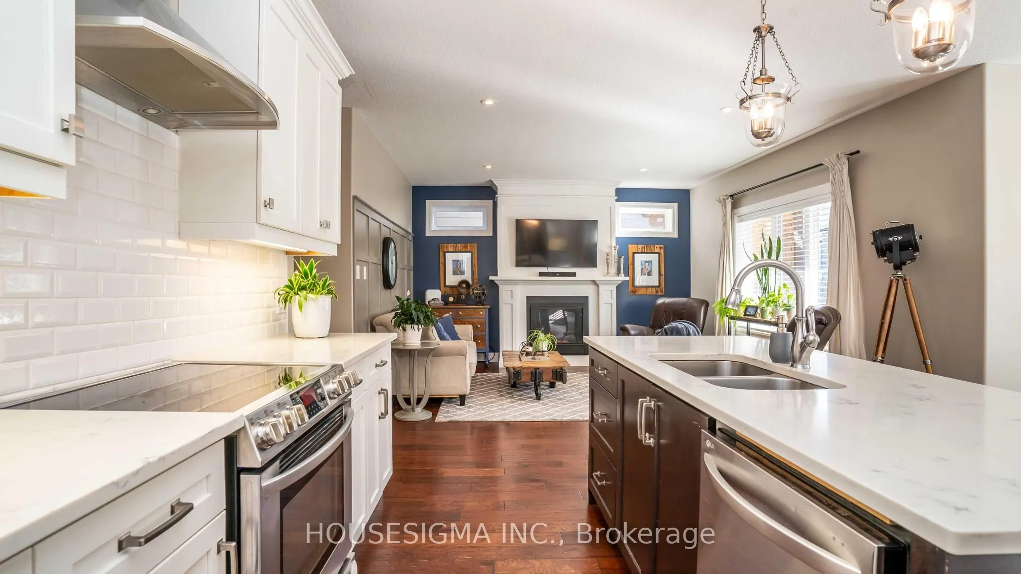 2428 Seven Oaks Ridge