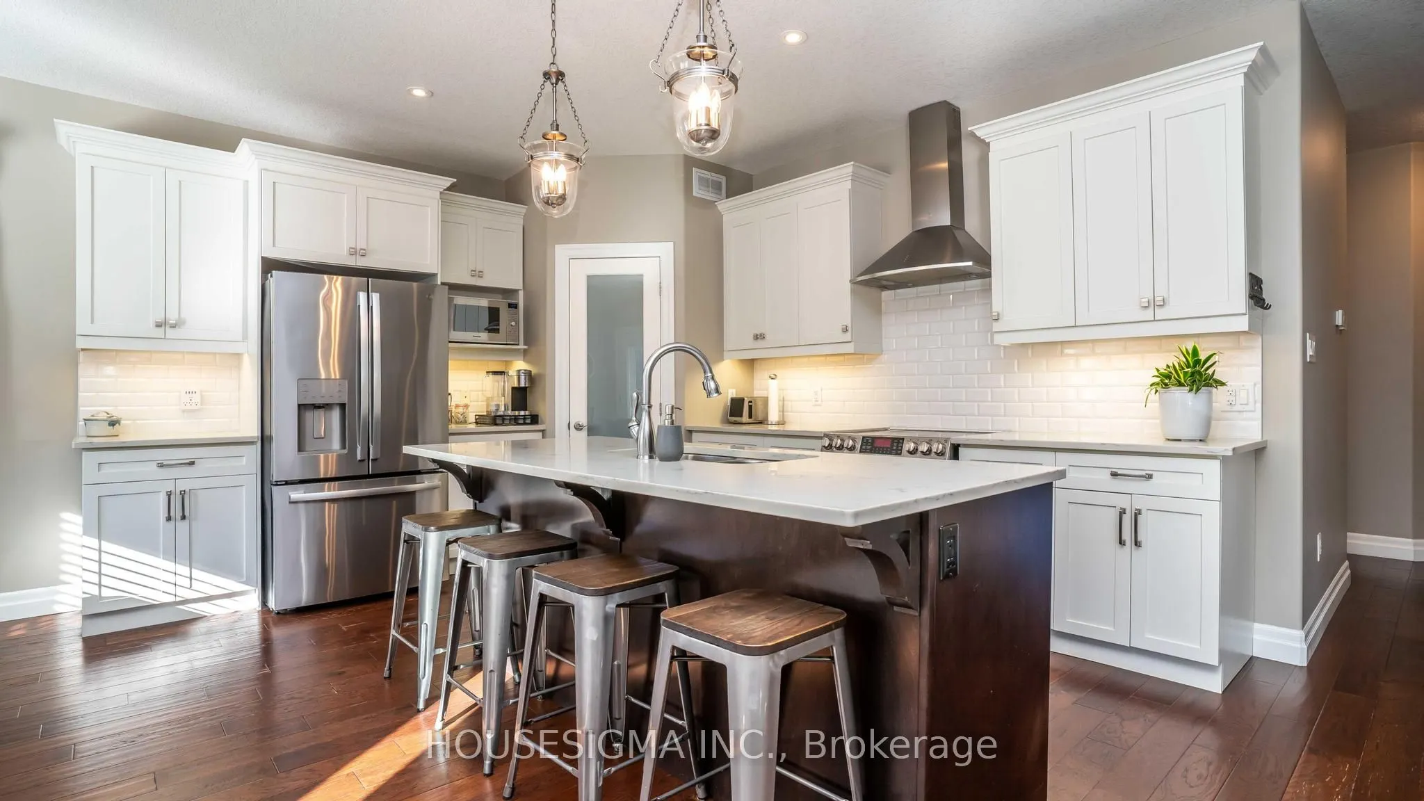 2428 Seven Oaks Ridge