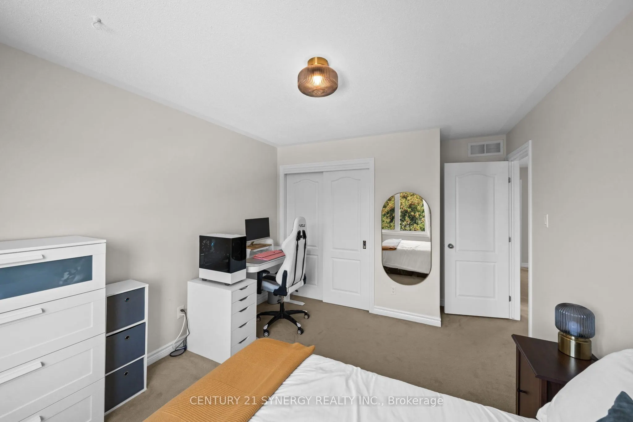 512 Cherokee Way