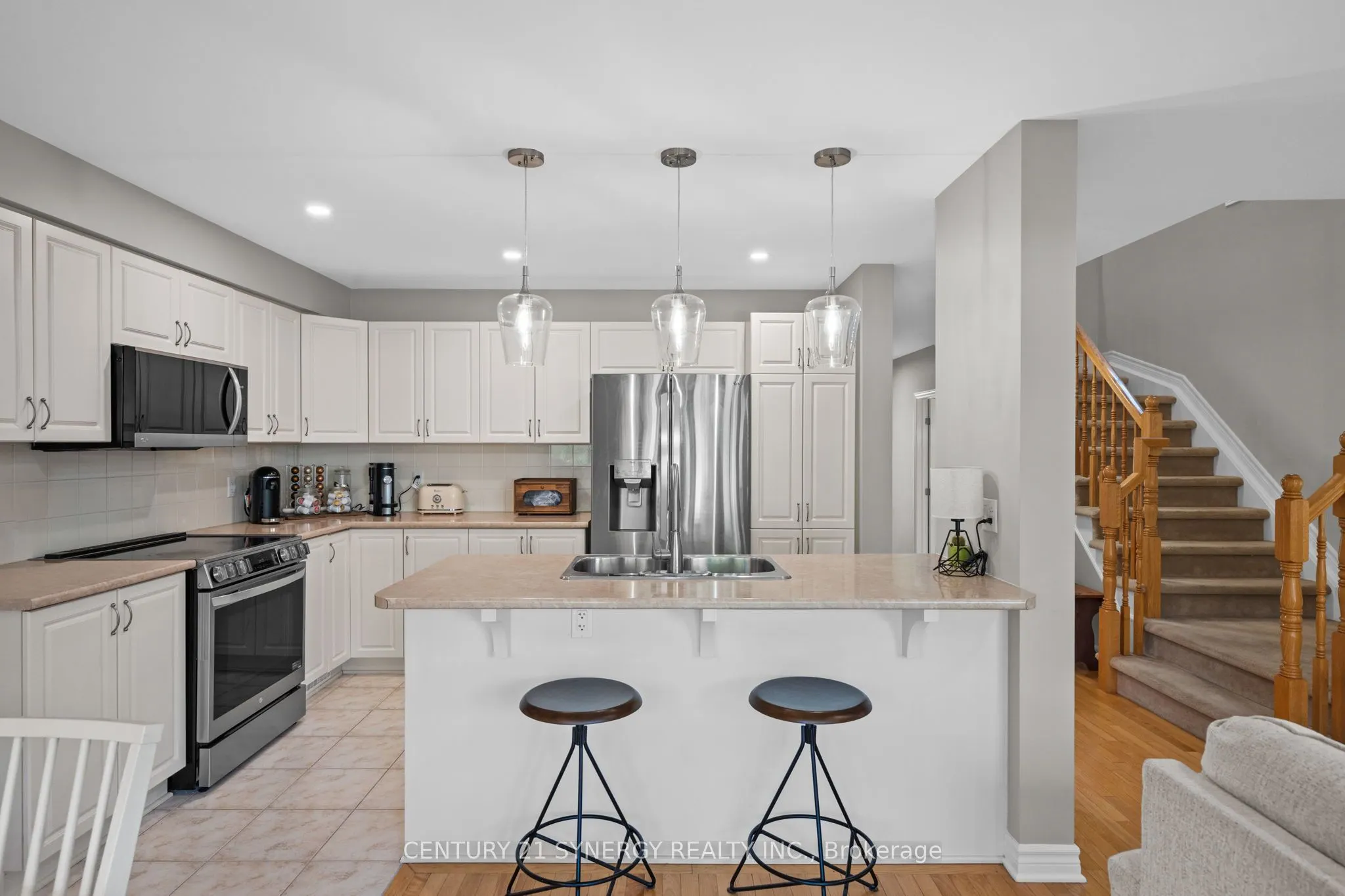 512 Cherokee Way