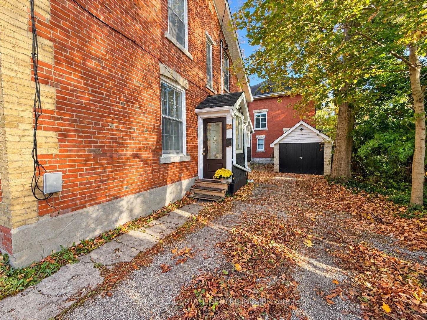 36 London Road W #B
