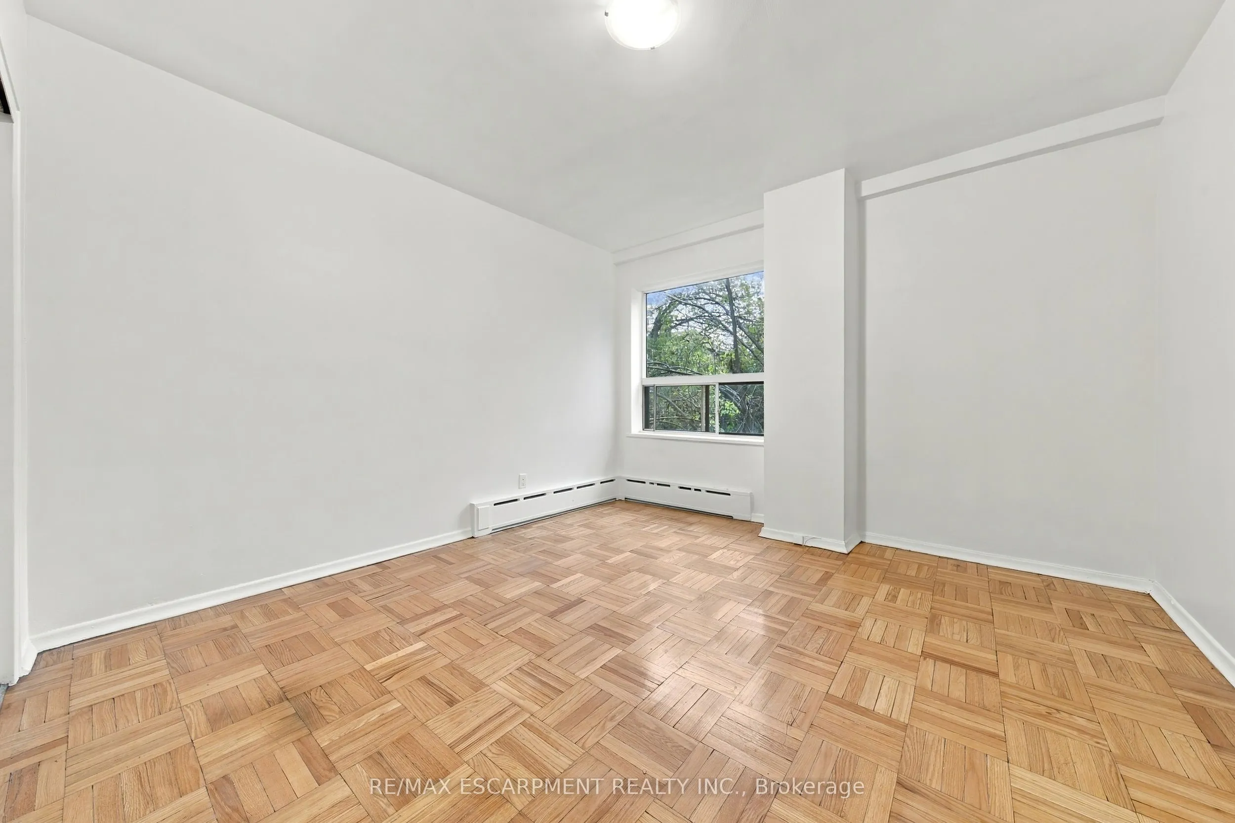 325A James Street S #309