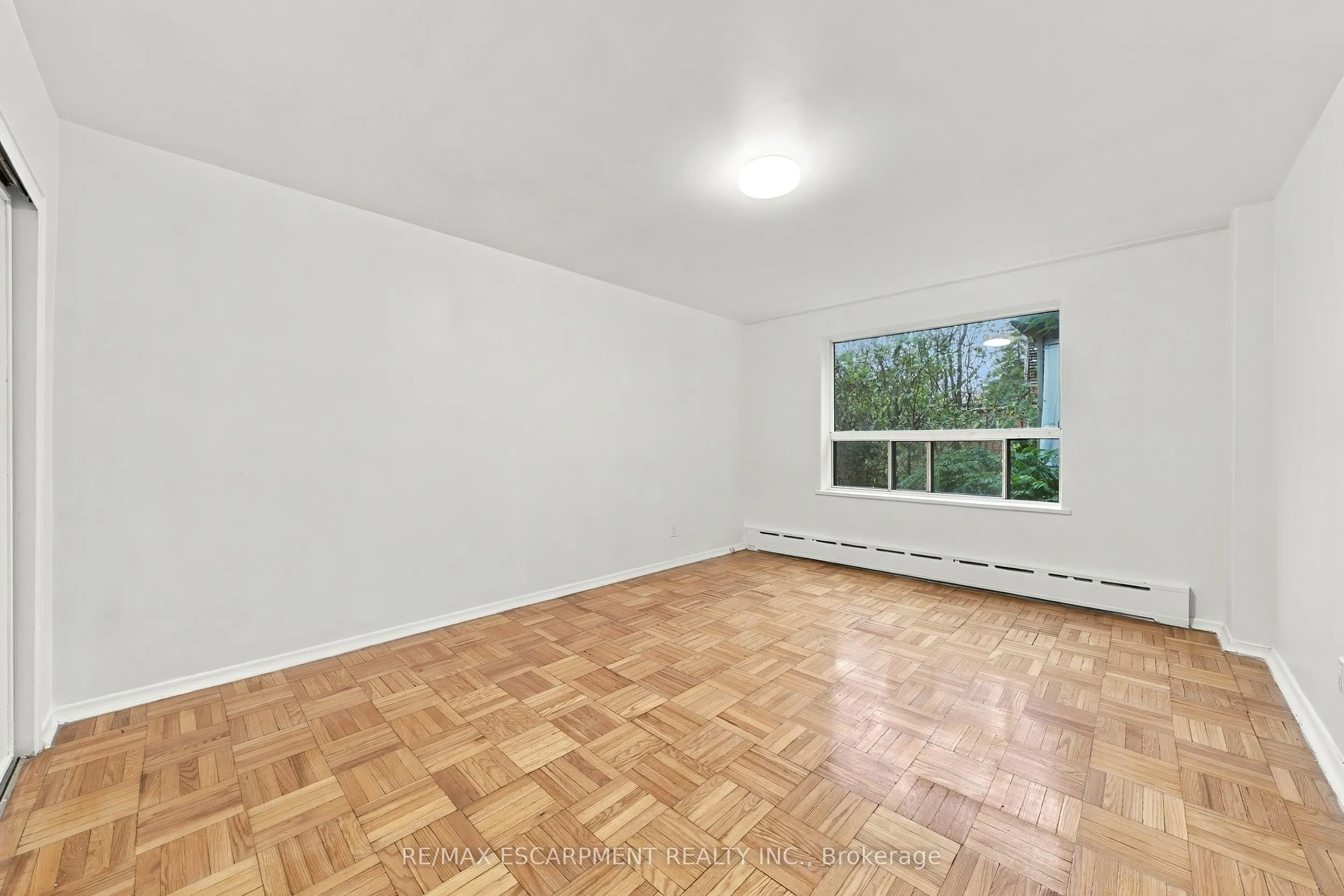 325A James Street S #309