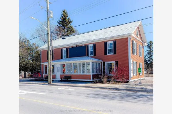 1 Lake Street