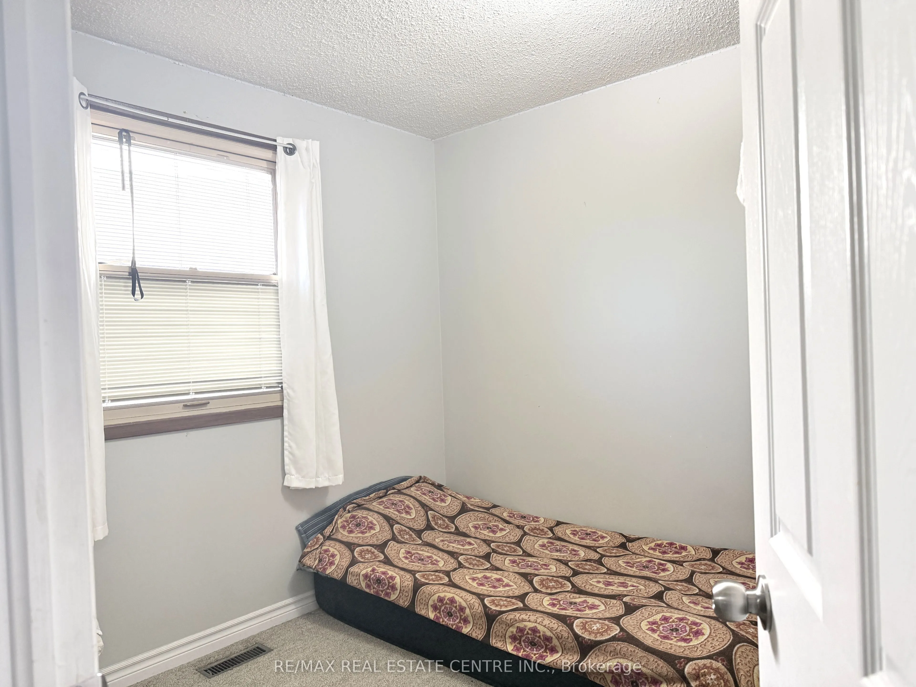 42 Southwood Court