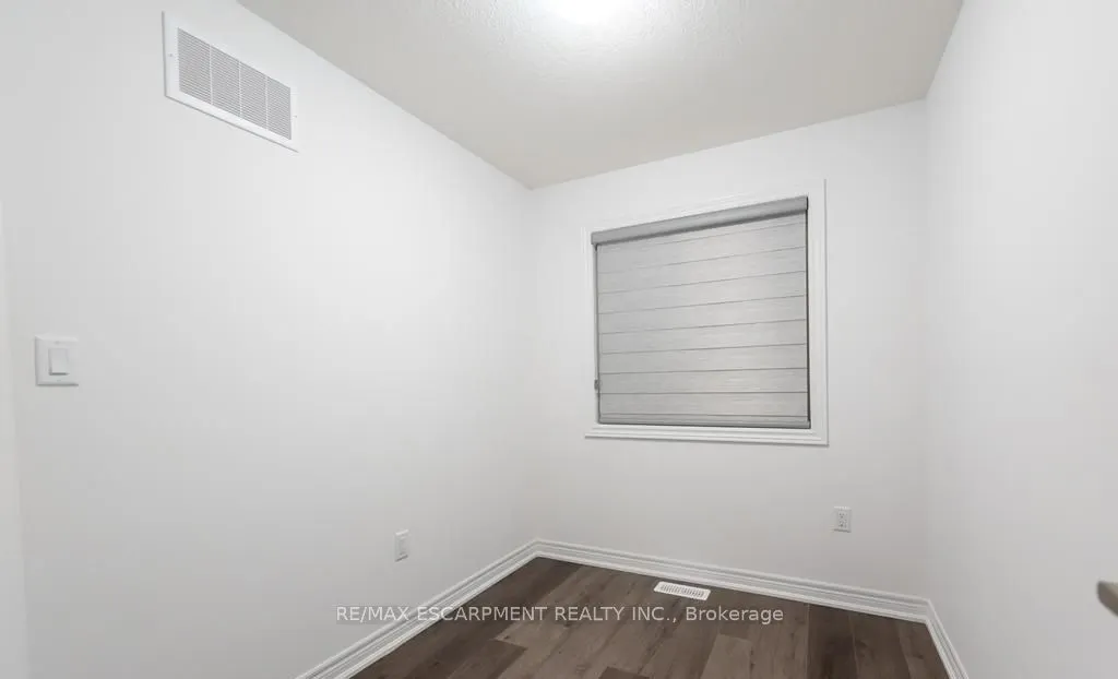 120 COURT Drive #22