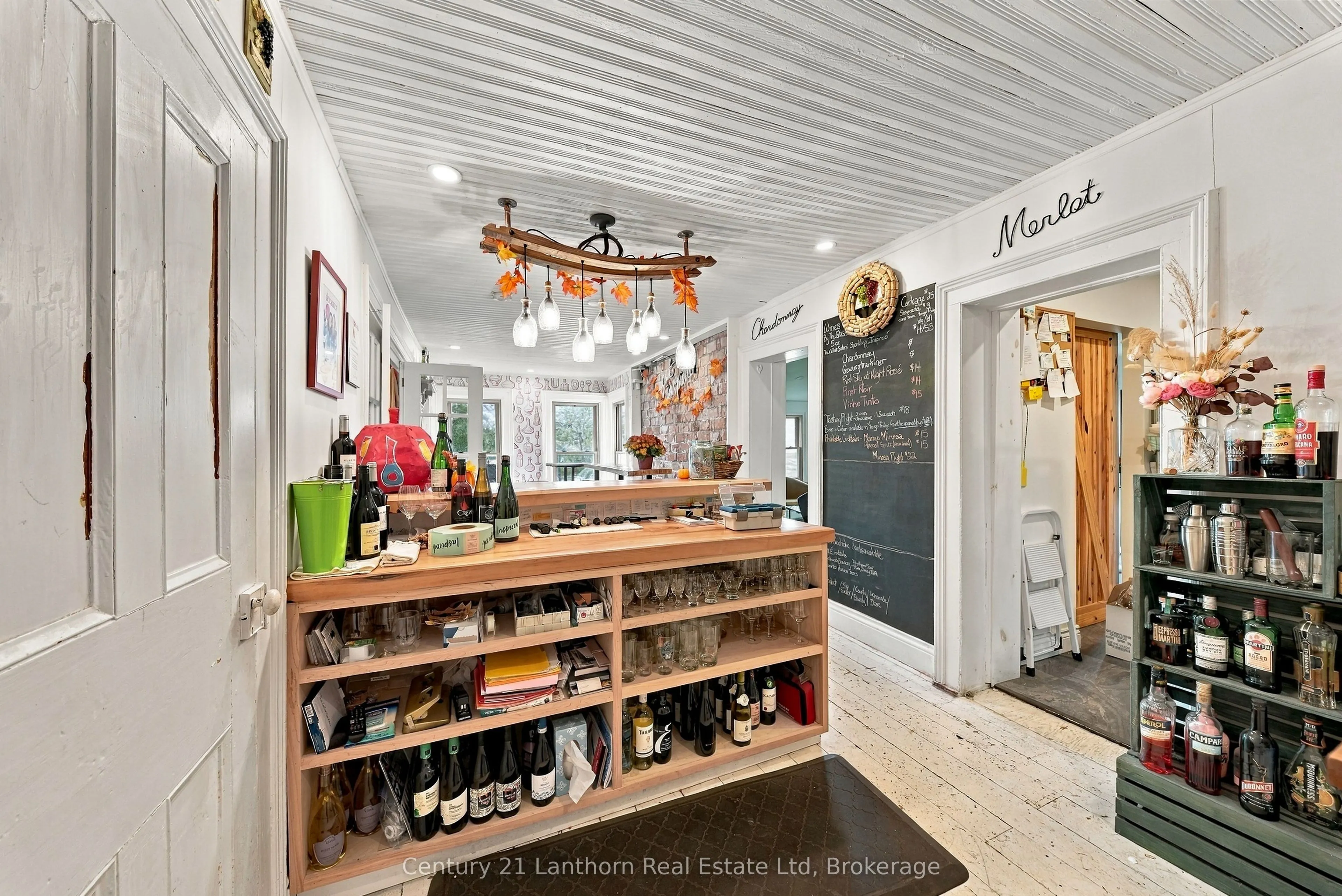 260 Wellington Main Street #A